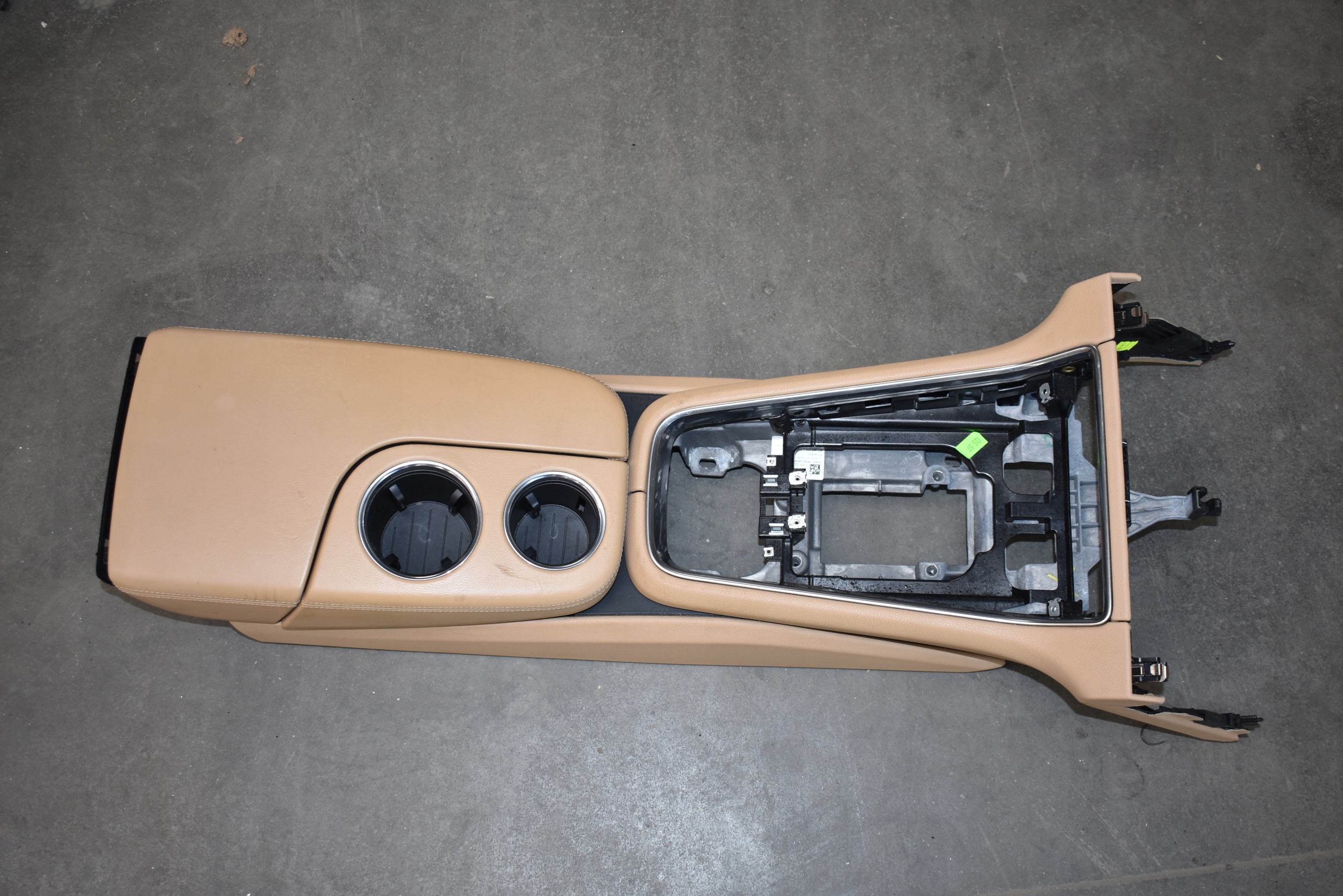 bracciolo PORSCHE PANAMERA 971 LUXURYBEIGE 1