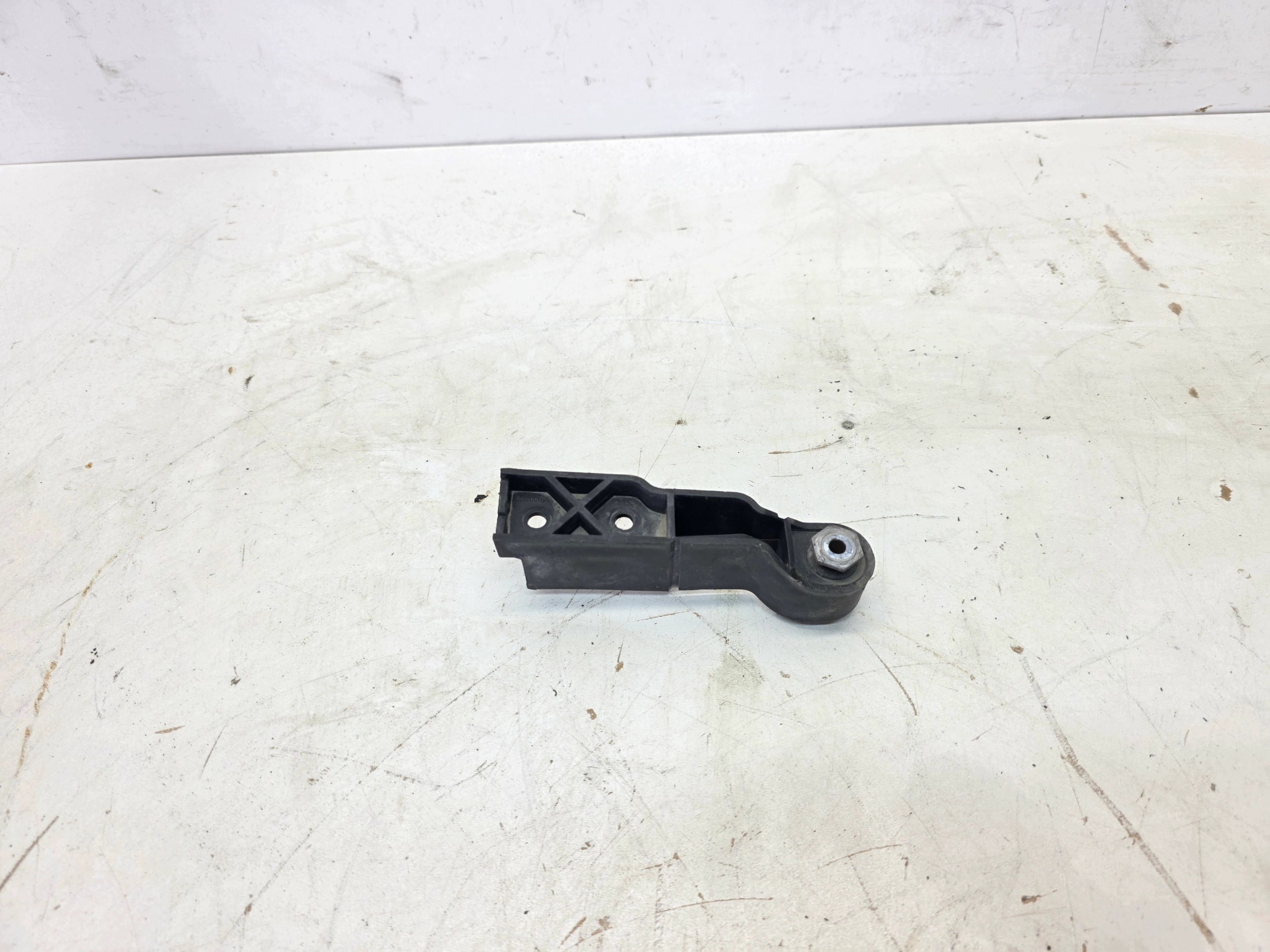 bracket holder of a bumper left front AUDI A6 C6 4F0807771