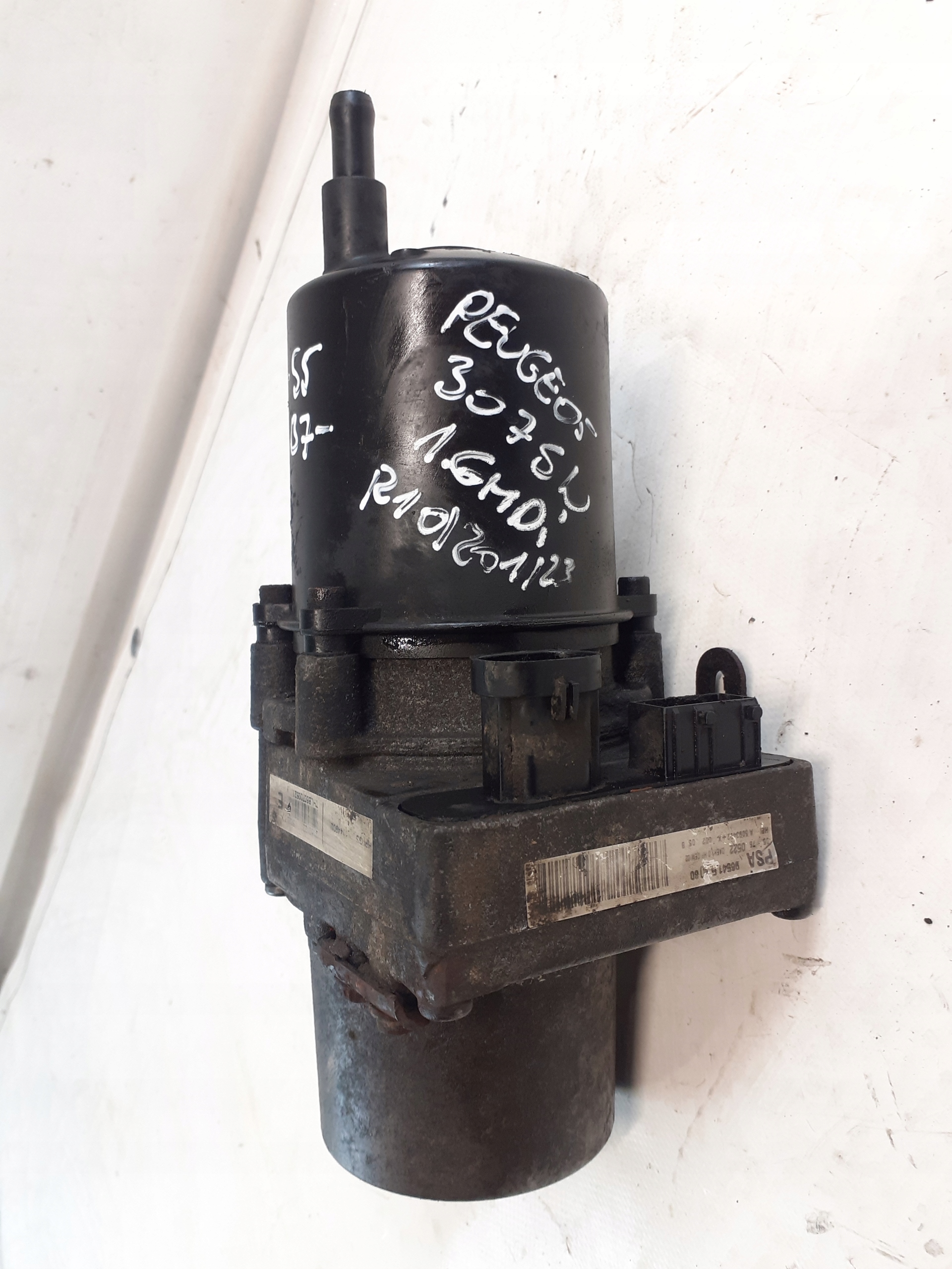 Peugeot 307 1.6 HDI servo pump electrical