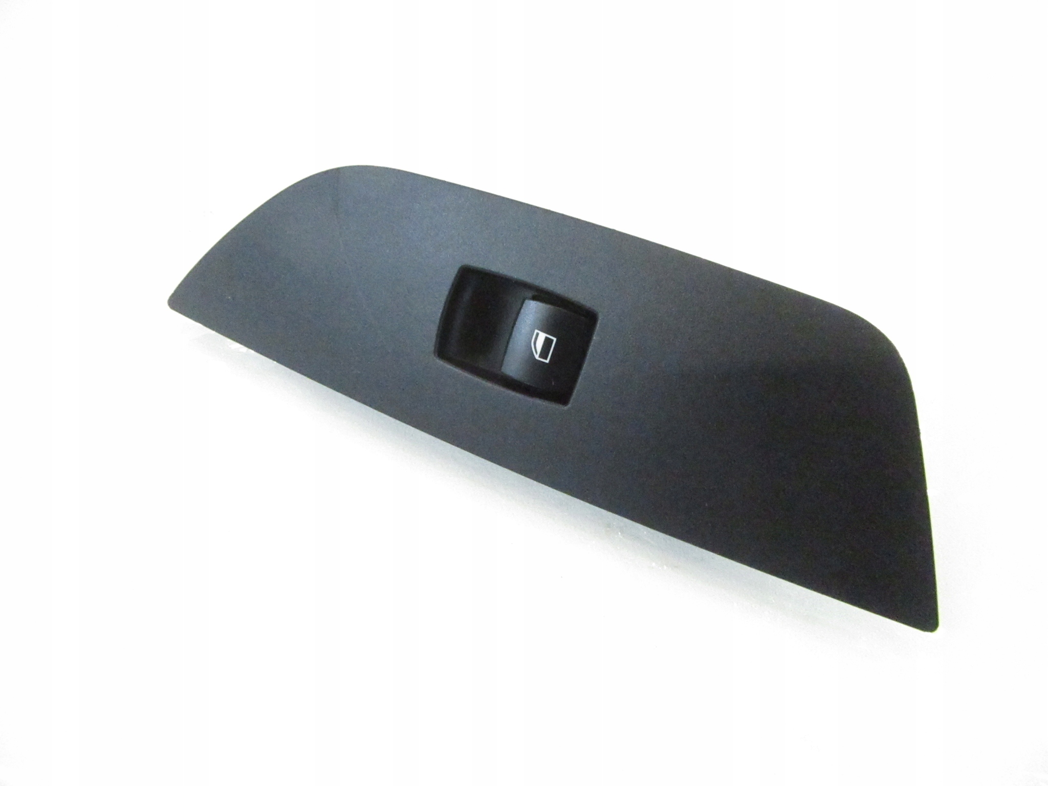 switch button windows right front of the passenger BMW e84 X1 EUROPA
