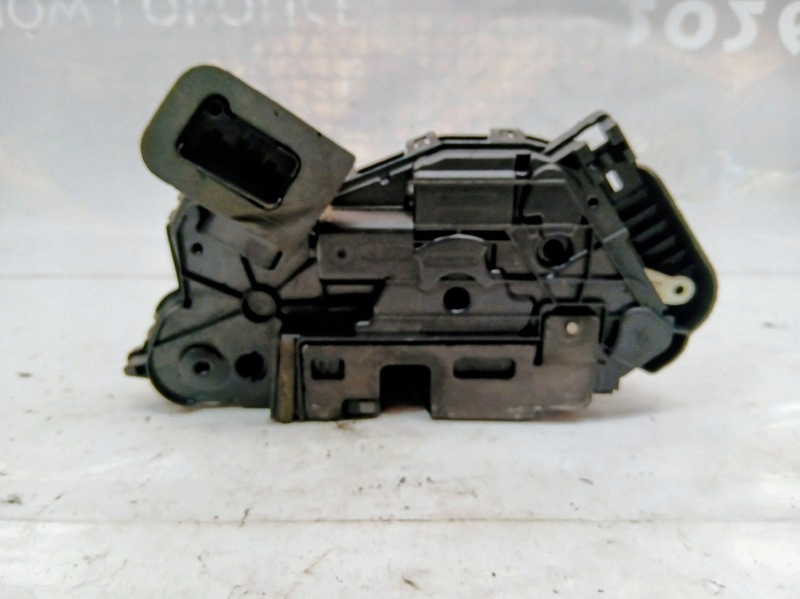 lock door left front Skoda Fabia 3 5TB837015A