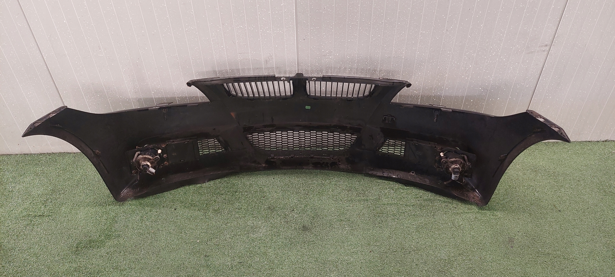 bumper front BMW 3 E90 E91 m-packet 04-09 LAK: 475 BLACK SAPHIRE