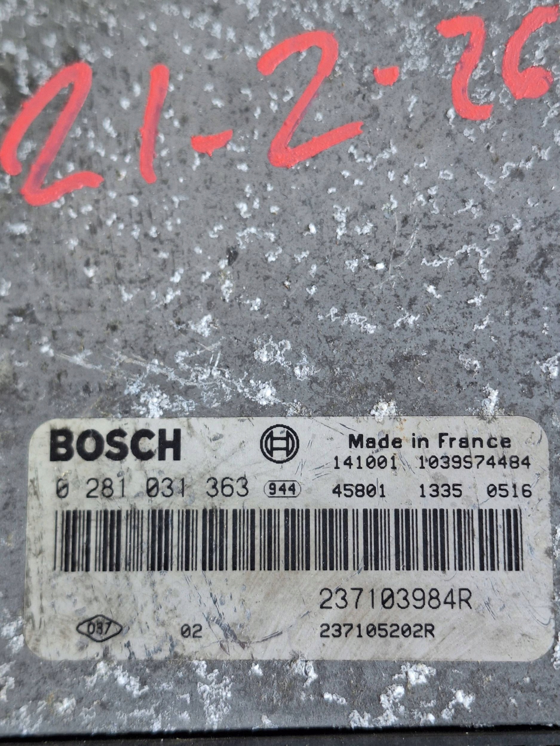 RENAULT computer control unit of the engine 0281031363 BOSCH 237103984R