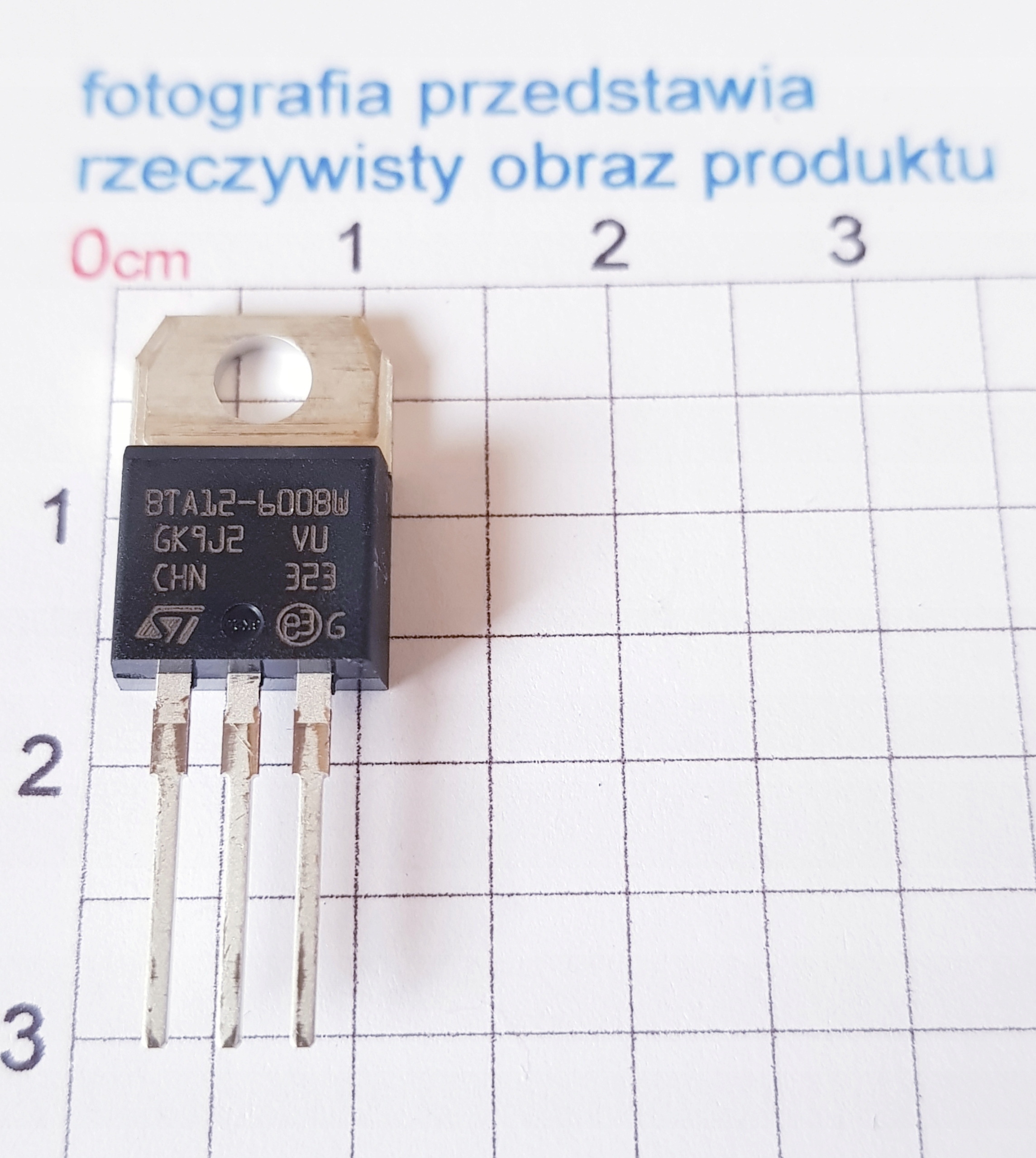Triak BTA12-600BW BTA12-600 Bta 12-600 STMicroelectronics