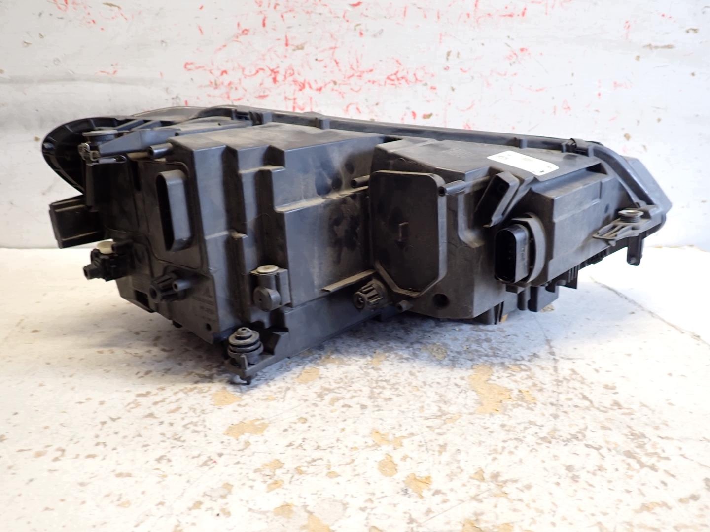 light front front left VW TOURAN 2015- FULL LED 5TB941035B