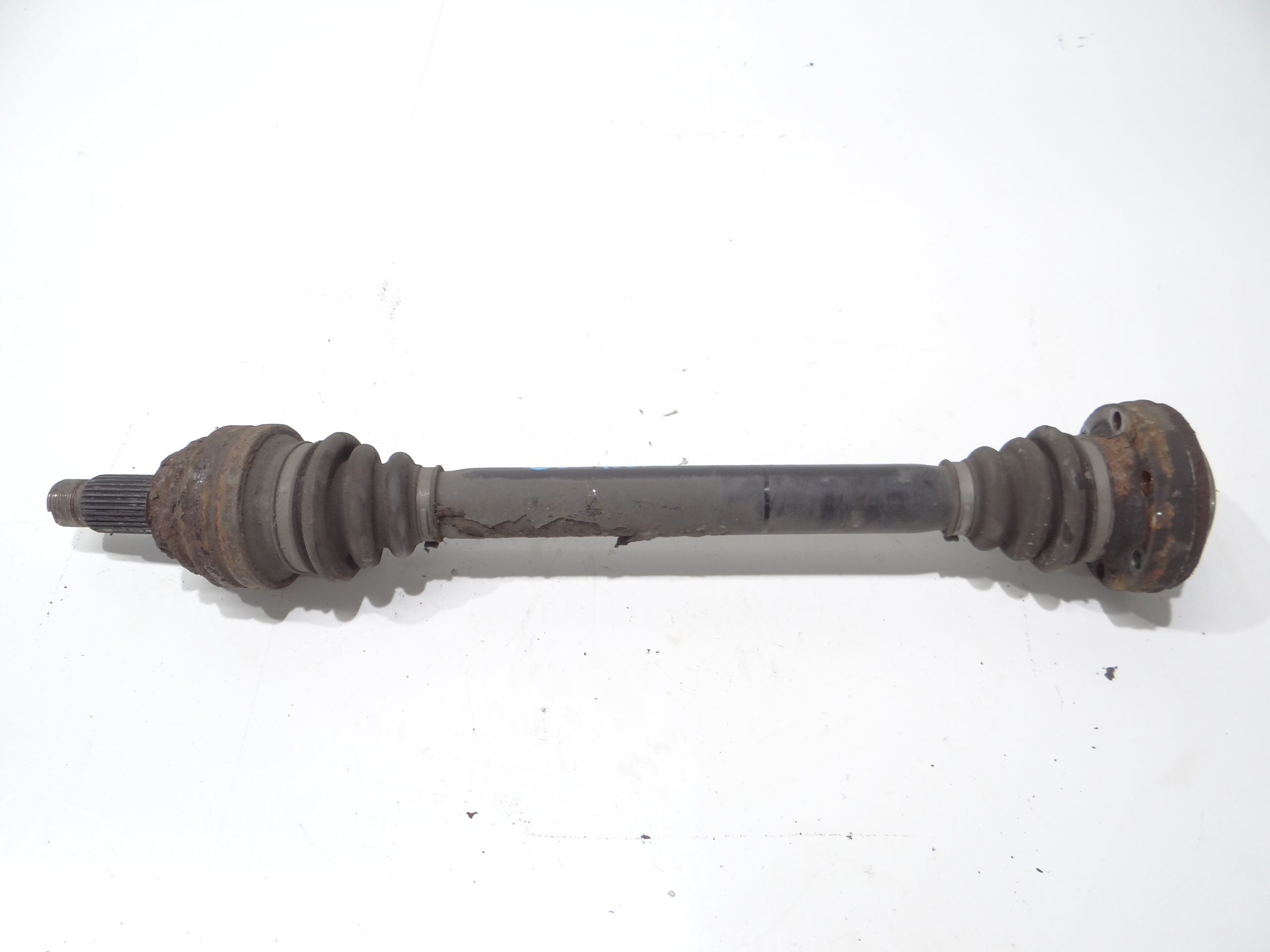 semi-axis left rear part left rear. BMW E93 LCI N53B30A 7527027