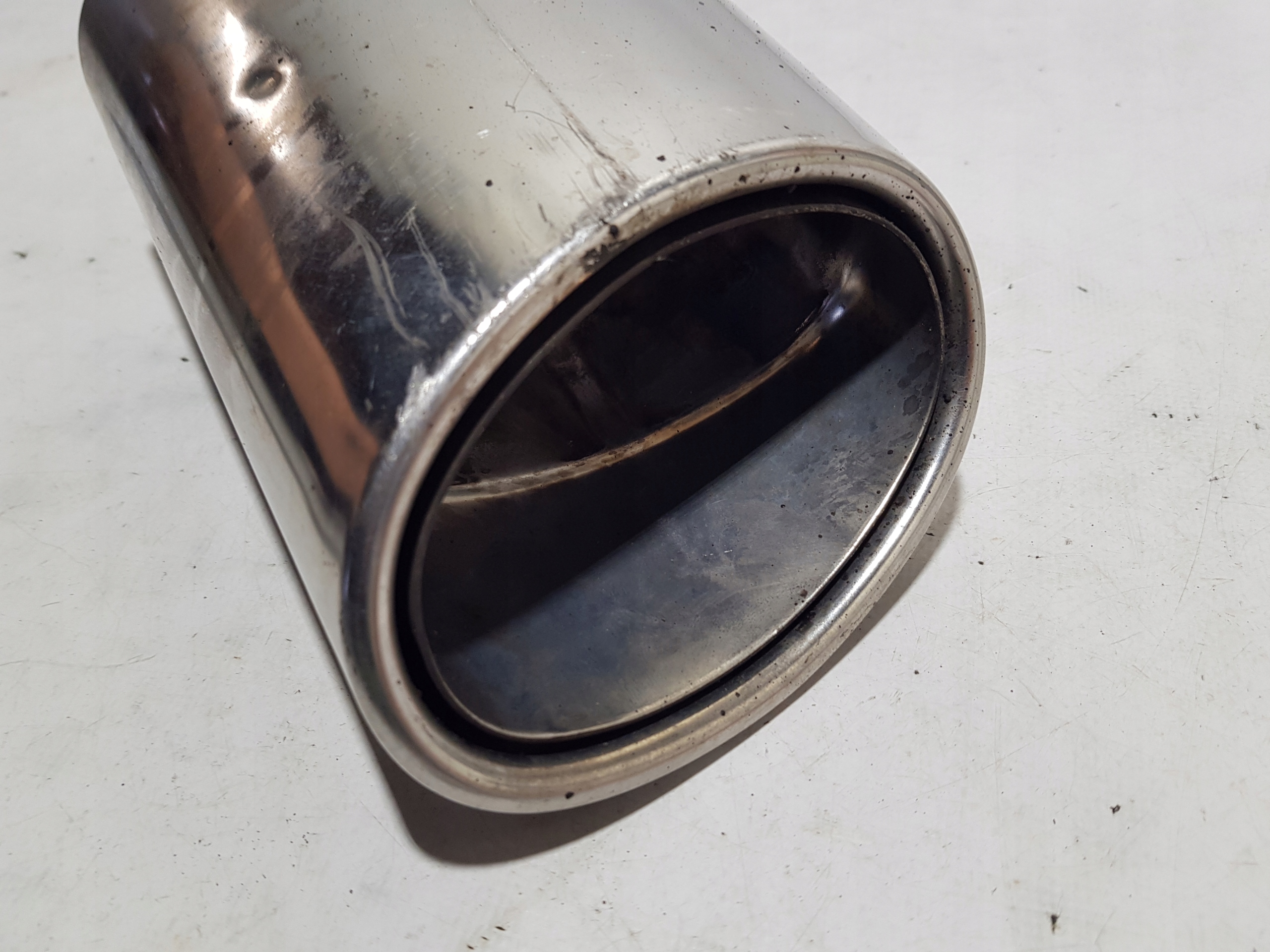 TERMINALE dello scarico MERCEDES W204 sinistra