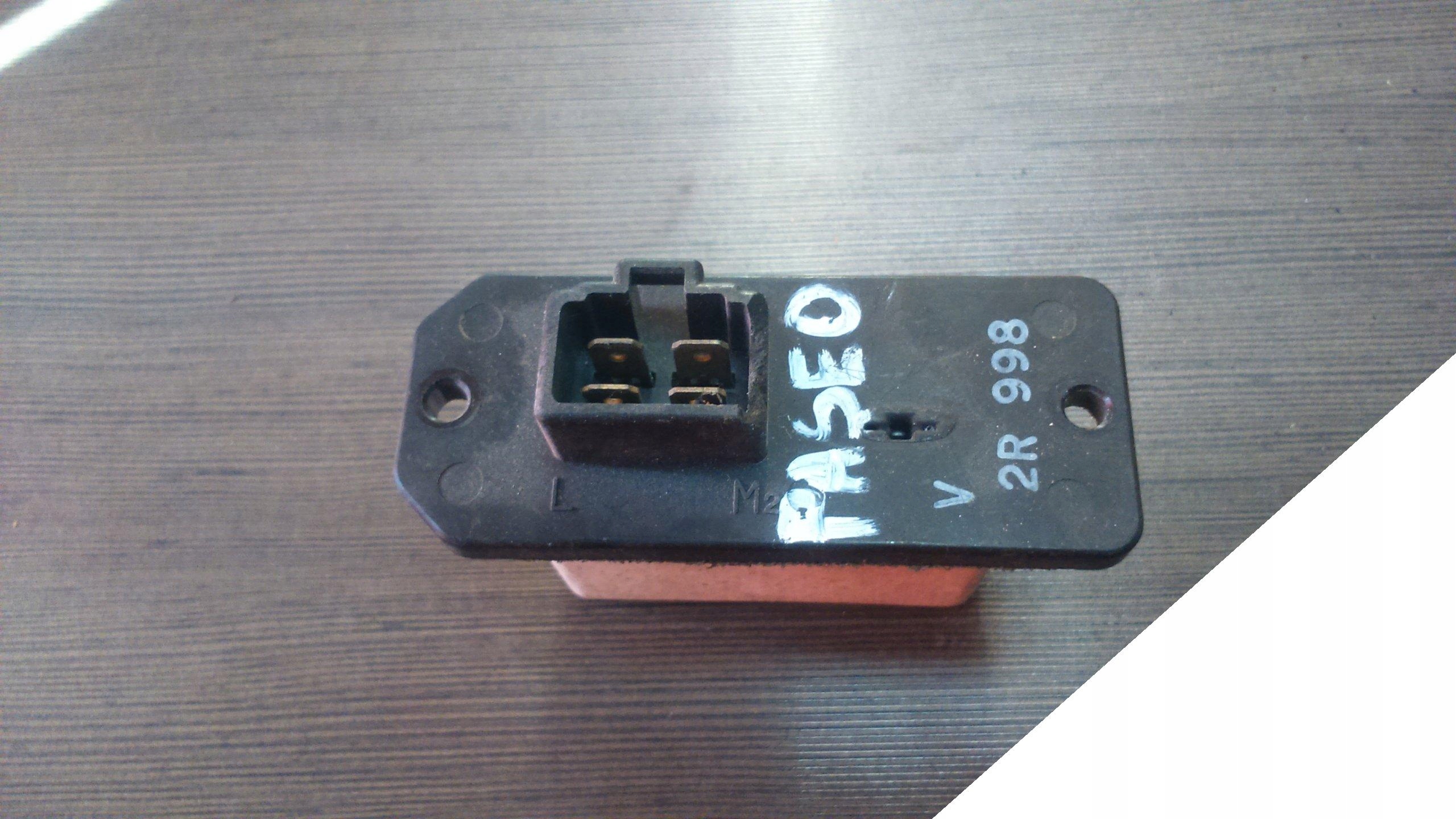 TOYOTA PASEO 1.5 97r REZYSTOR DMUCHAWY