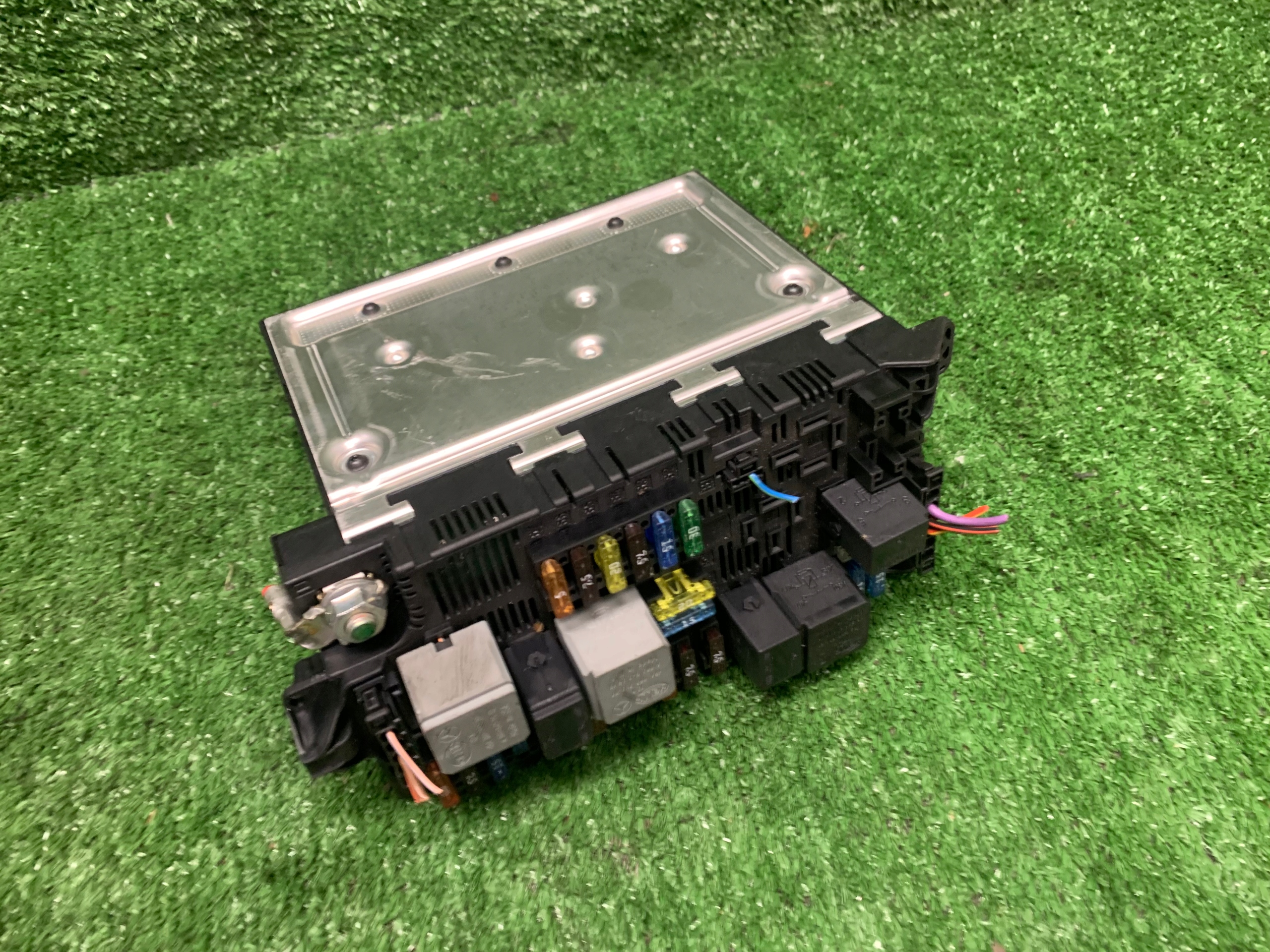 control unit of the engine Mercedes-Benz E W211 a6421507377