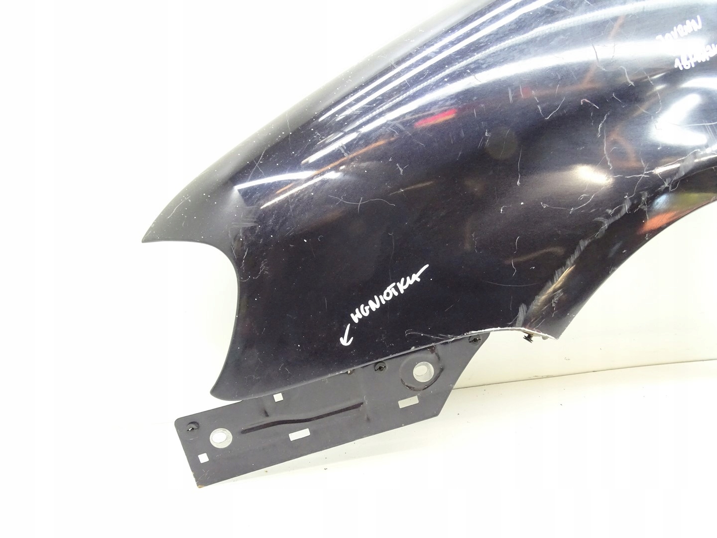 fender left front front VW TOURAN and 03- black