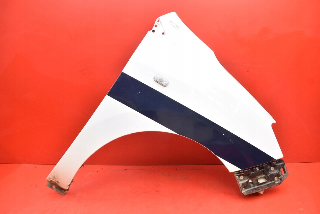 fender right front front BIALY DACIA DOKKER 12-17