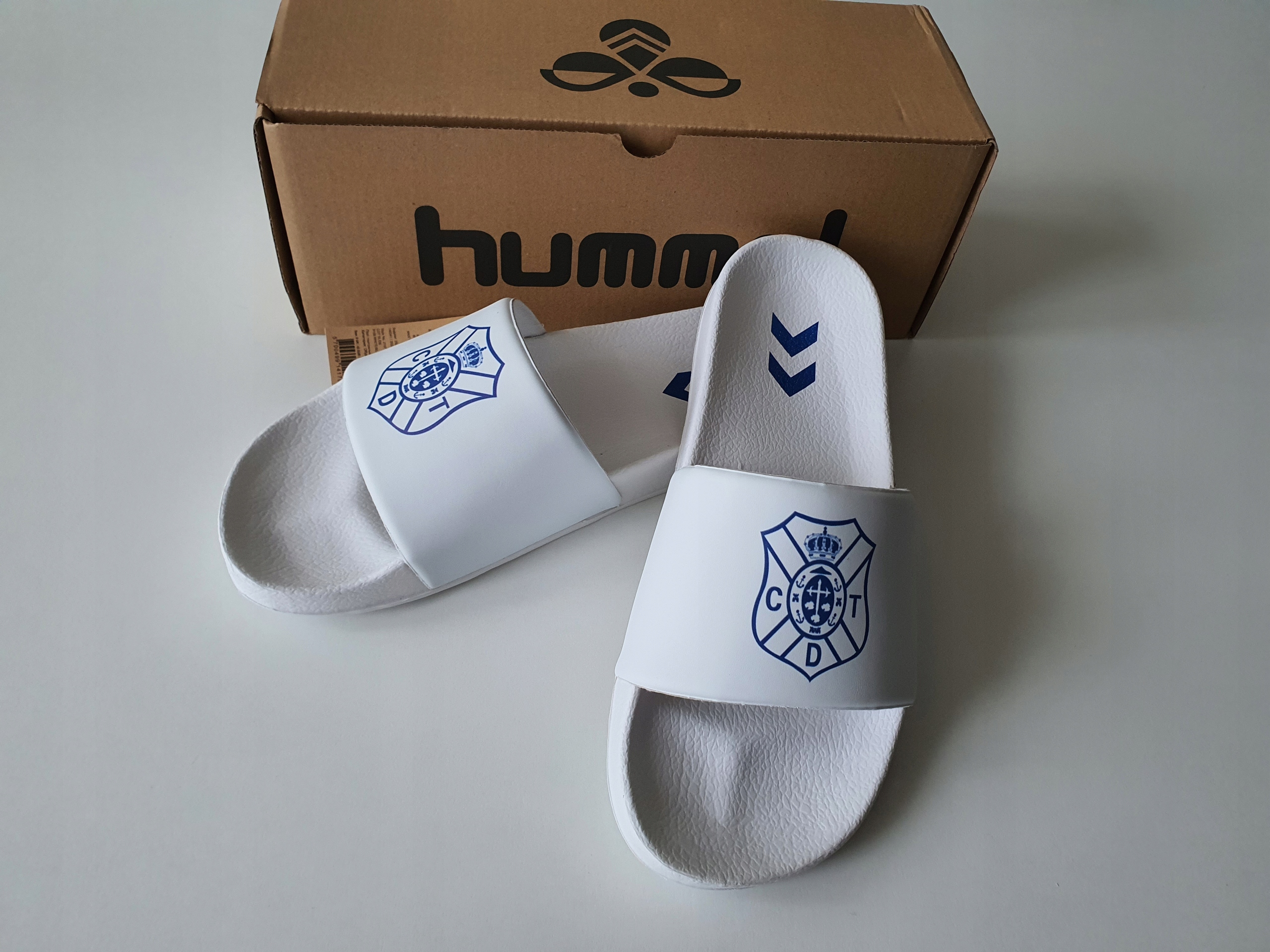 Hummel Klapki Sportowe Na Basen Lekkie Wyprofilowane 36