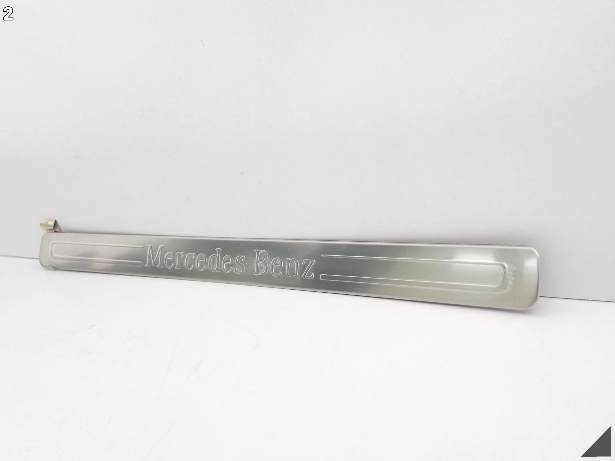 MERCEDES S-KLASA W223 20- CHROM moulding threshold front right new ORG