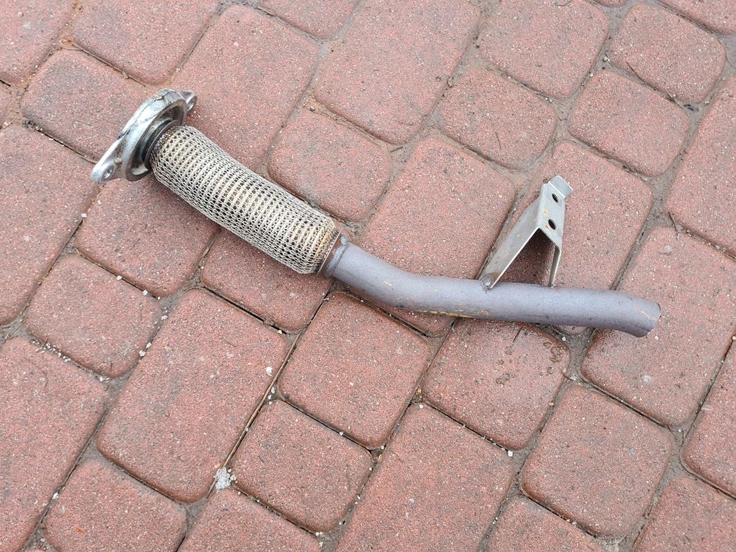 pipe exhaust pipe net 0.9 tlumik Renault Clio IV
