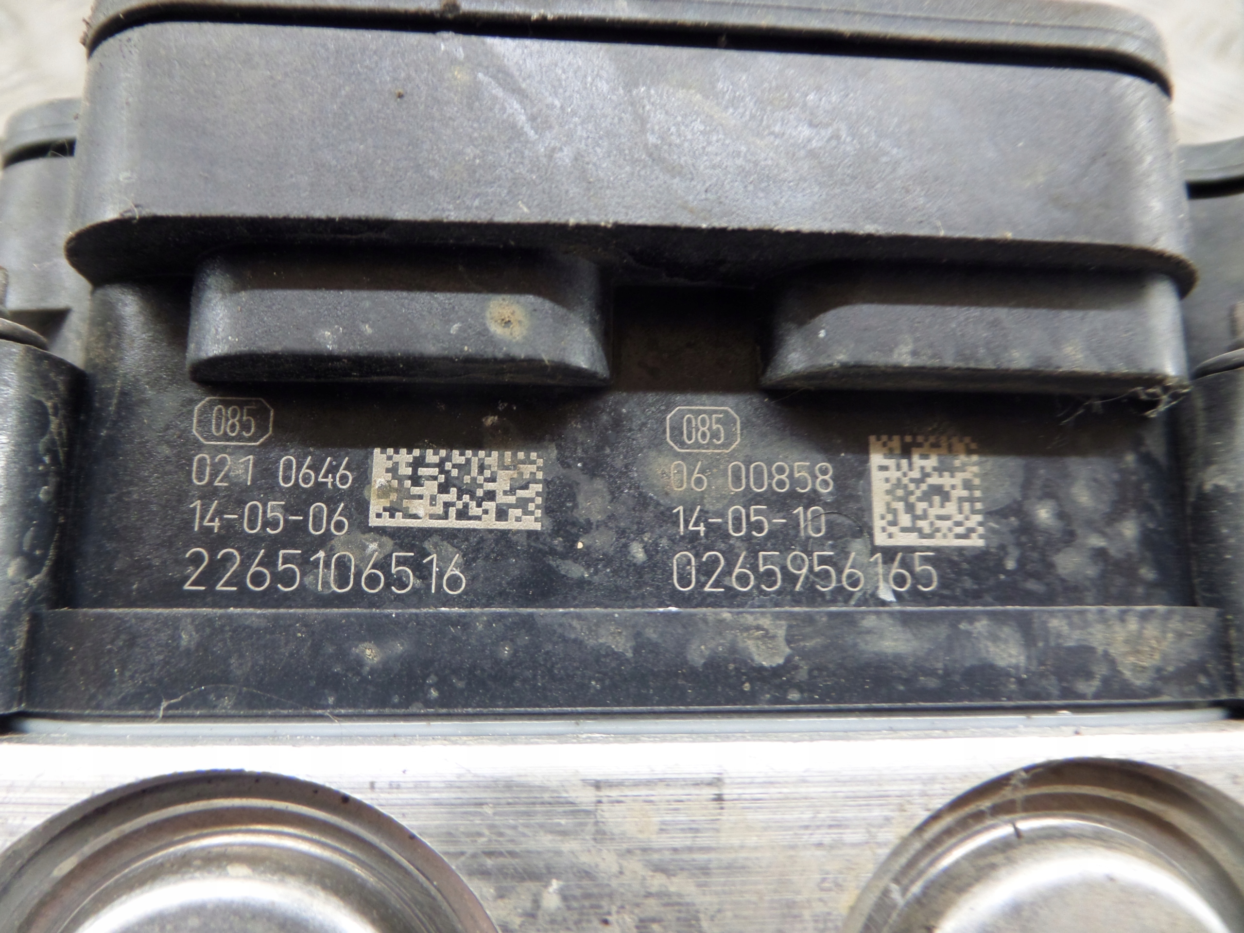 NISSAN QASHQAI J11 Pompa ABS 2265106516