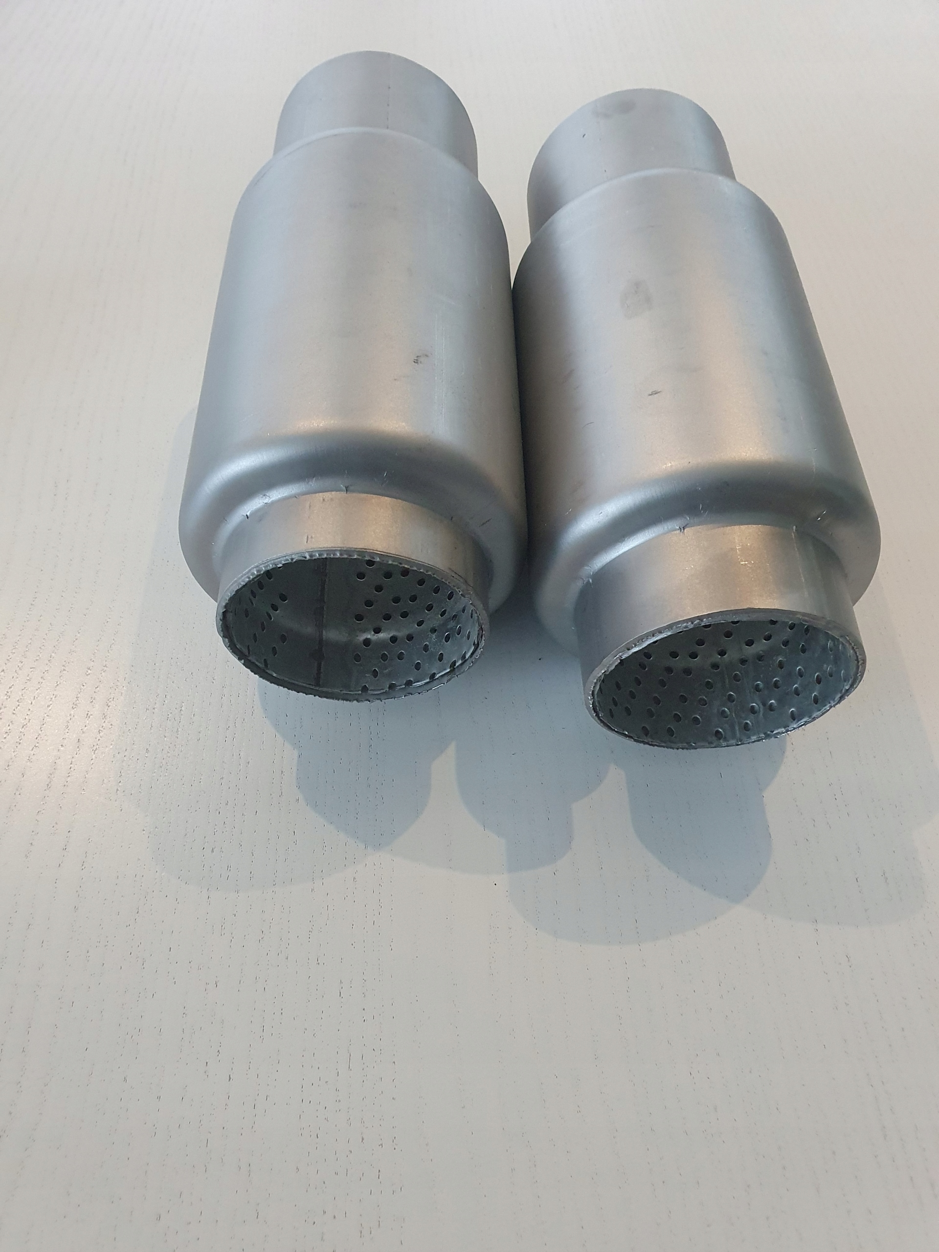 24250 - Dodge Challenger/Charge глушитель Dynomax Race Bullet