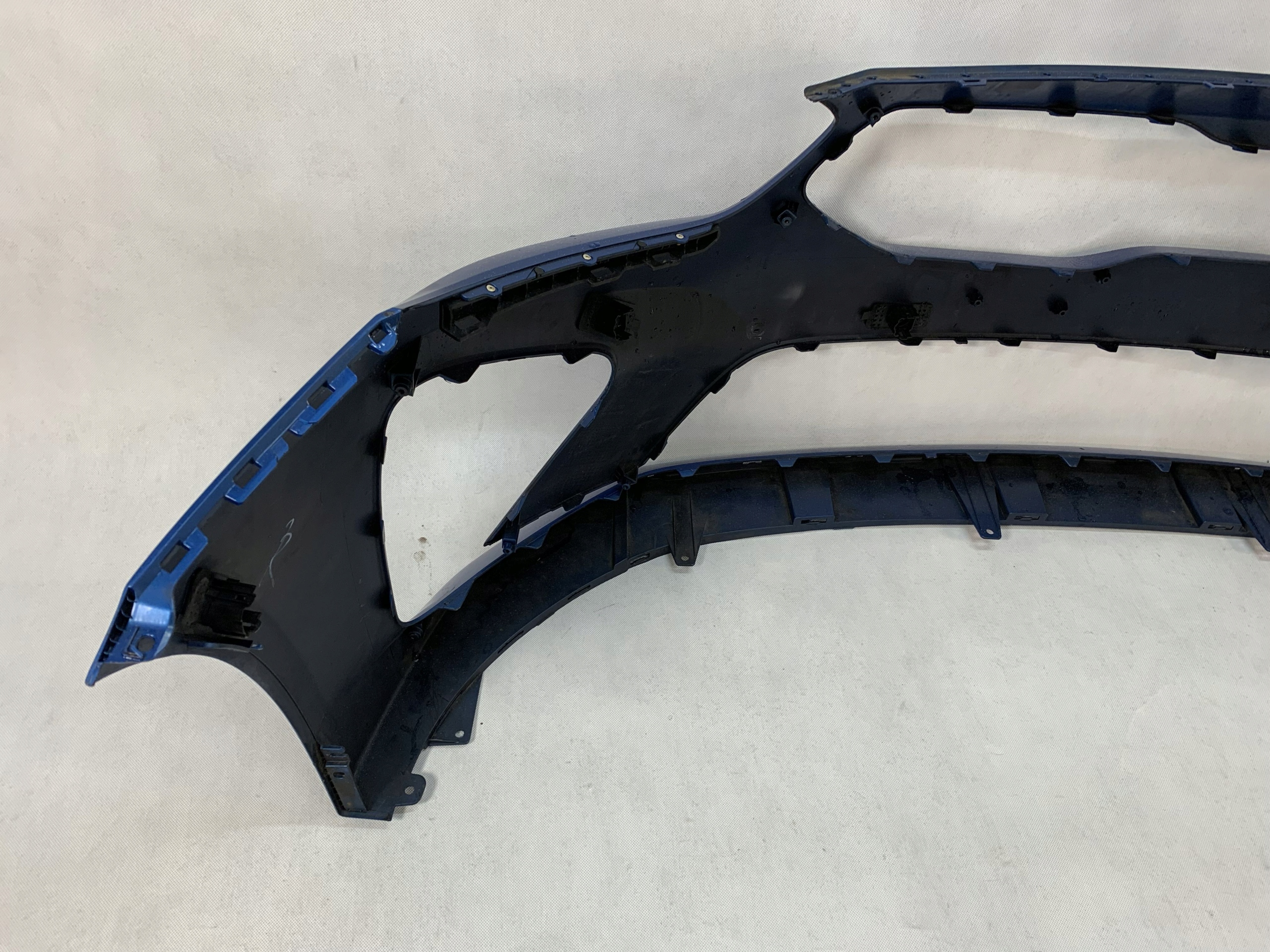 front bumper Kia Ceed 3 III GT 18-20r PDC 86511-J7710 01.26