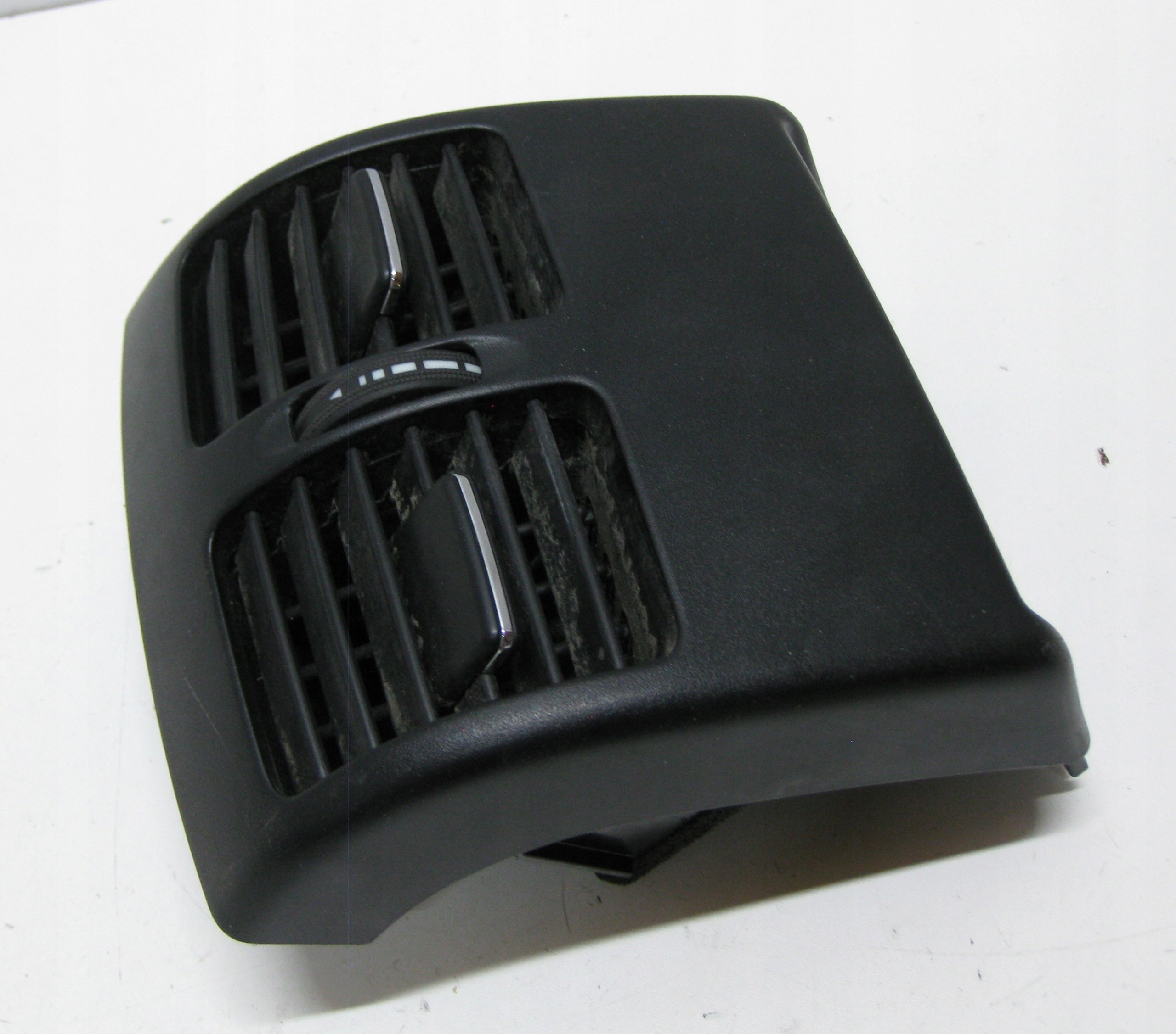 MERCEDES W207 grid air conditioning devices rear part A2048300954
