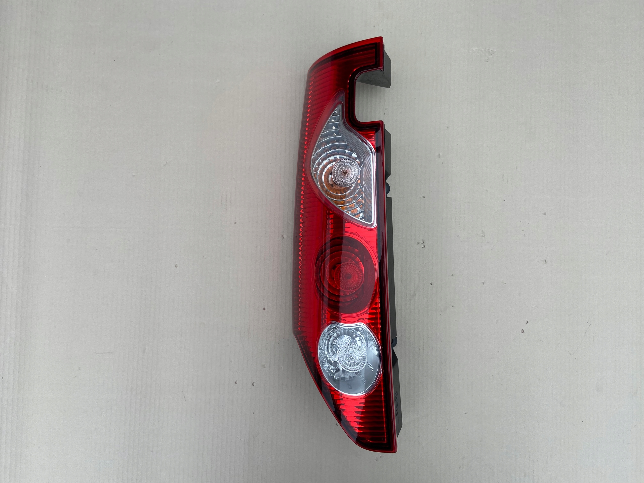 RENAULT KANGOO II 08-13 ДВЕРІ ФАРА ЛІВА ЗАДНЯ