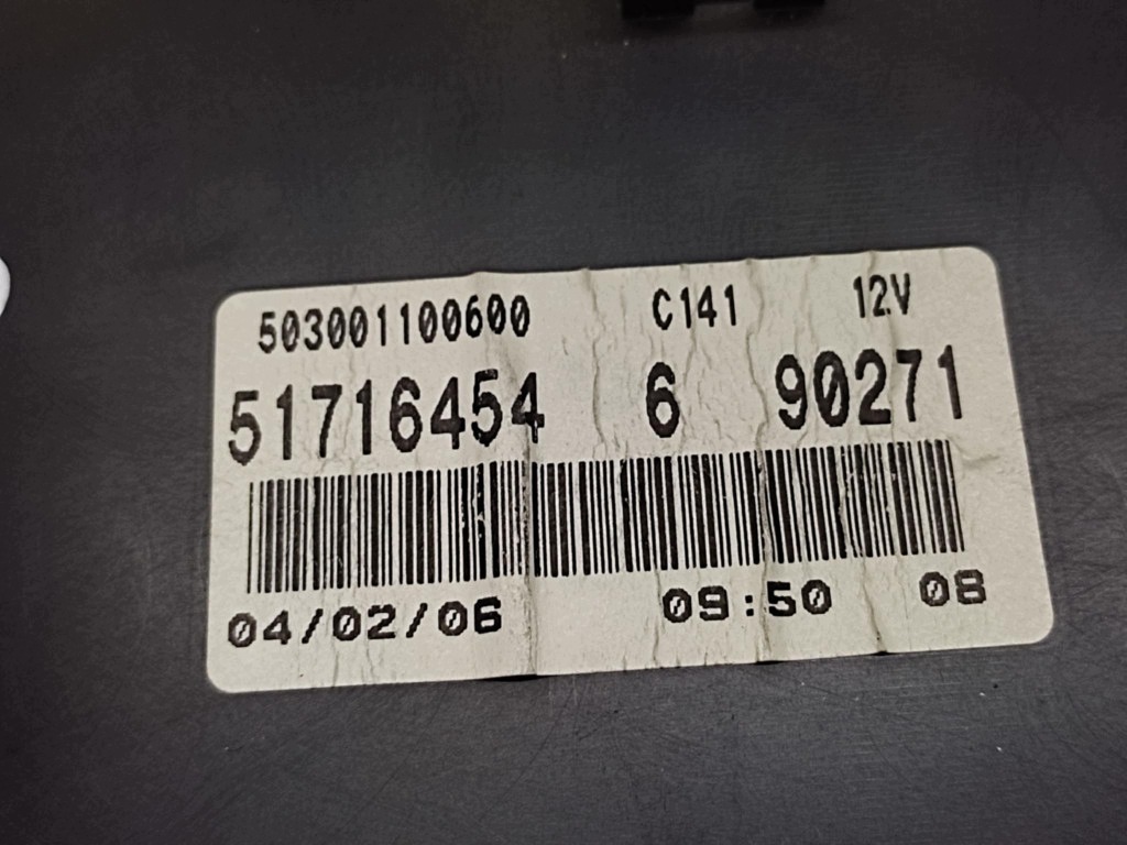 FIAT GRANDE PUNTO 1.4 dials 51716454