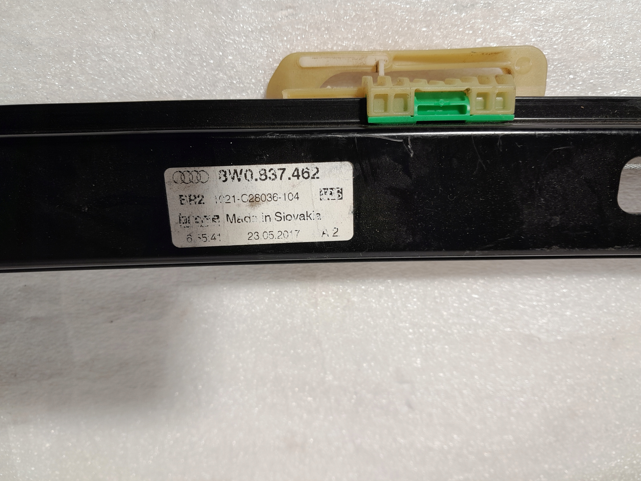 A4 B9 window regulator right front 8W0837462