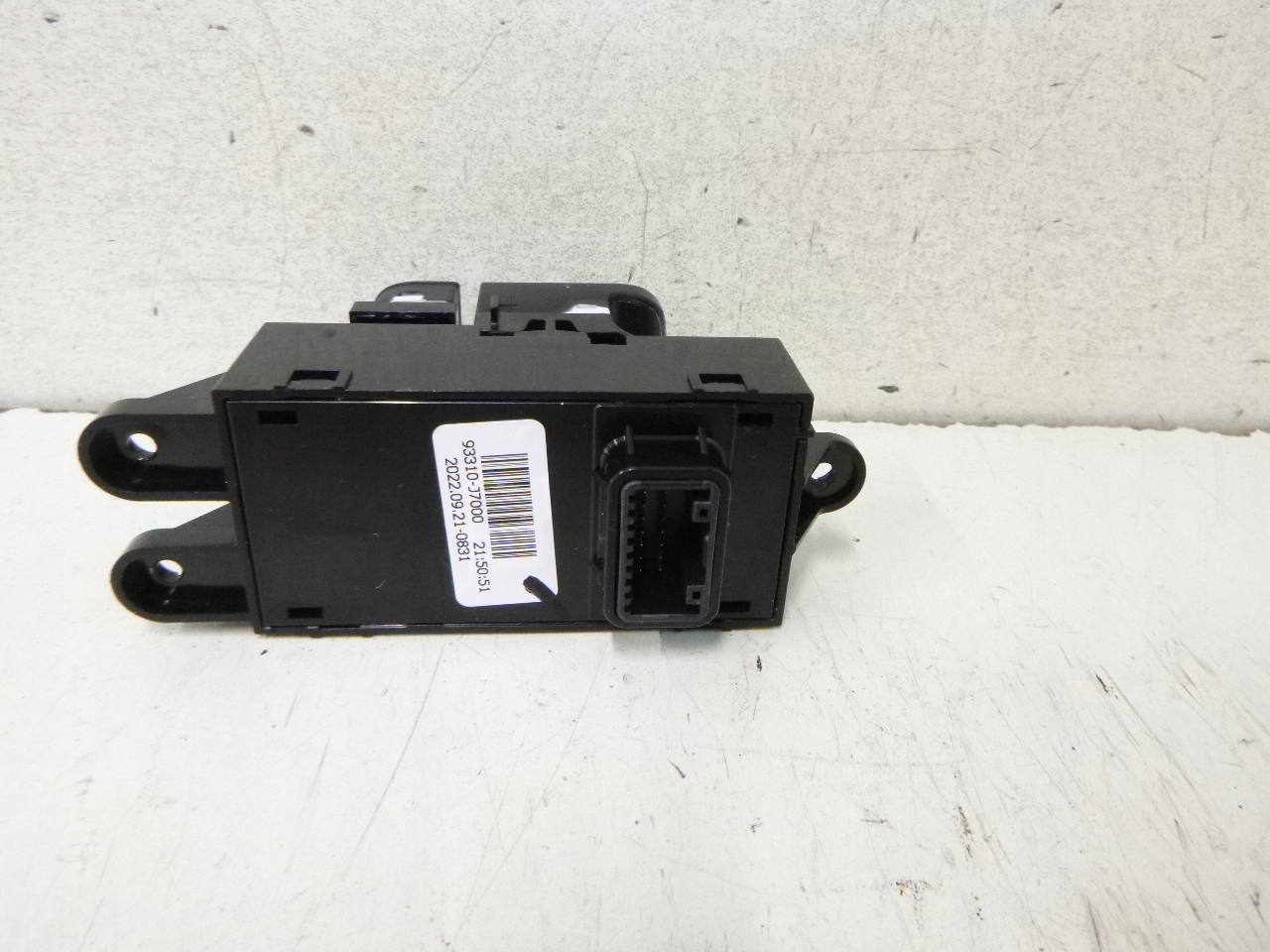 switch electric brake Kia Proceed III 22r.