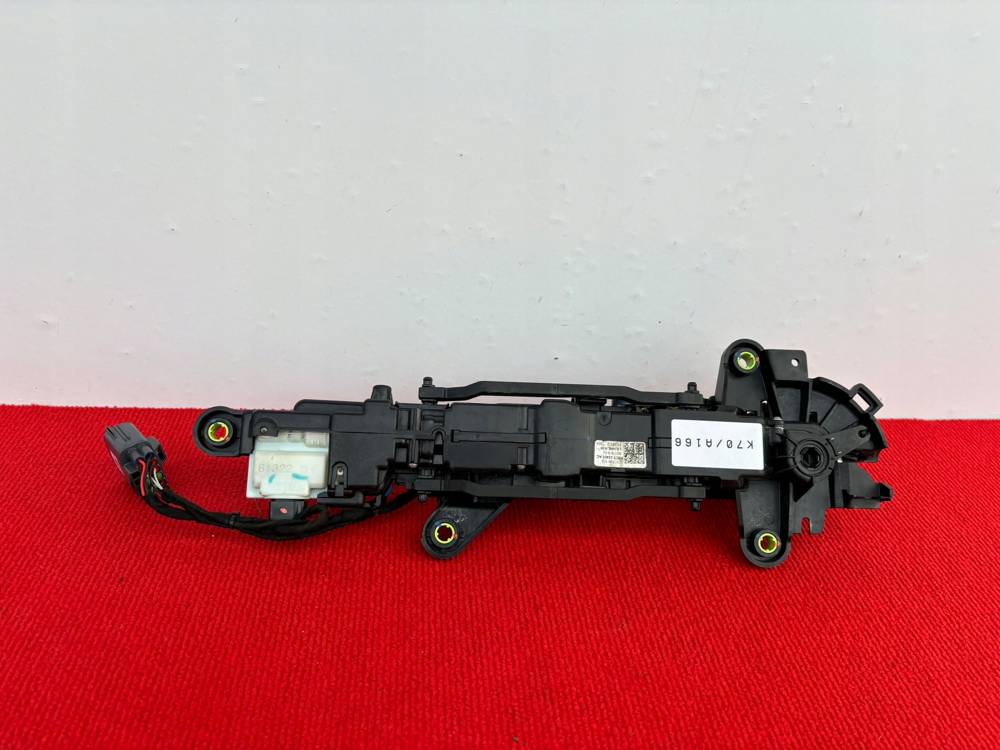 RANGE ROVER EVOQUE L551 right lock door front damper K70/A166