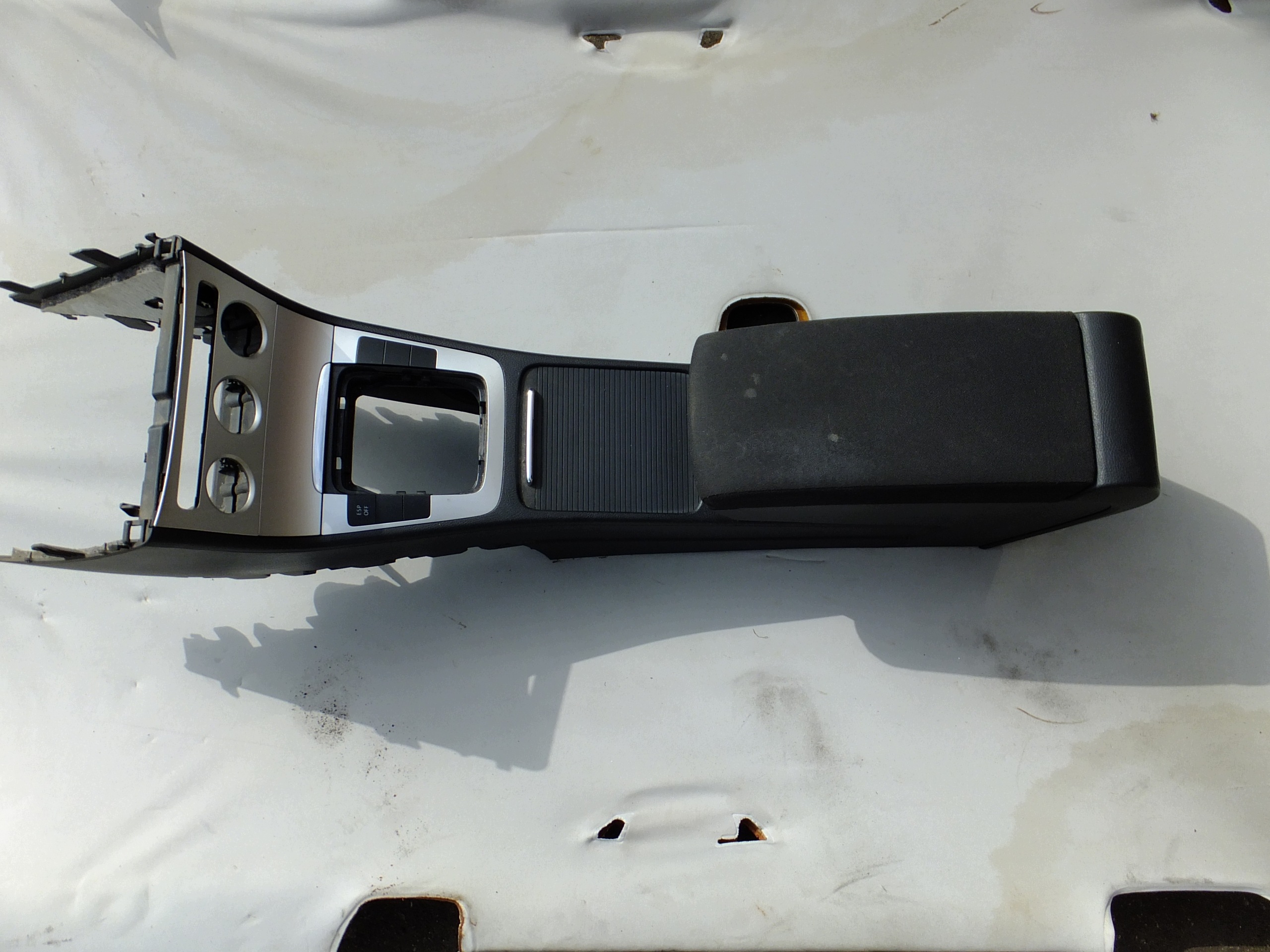 bracciolo tunel vw passat b6 2007r EUROPA