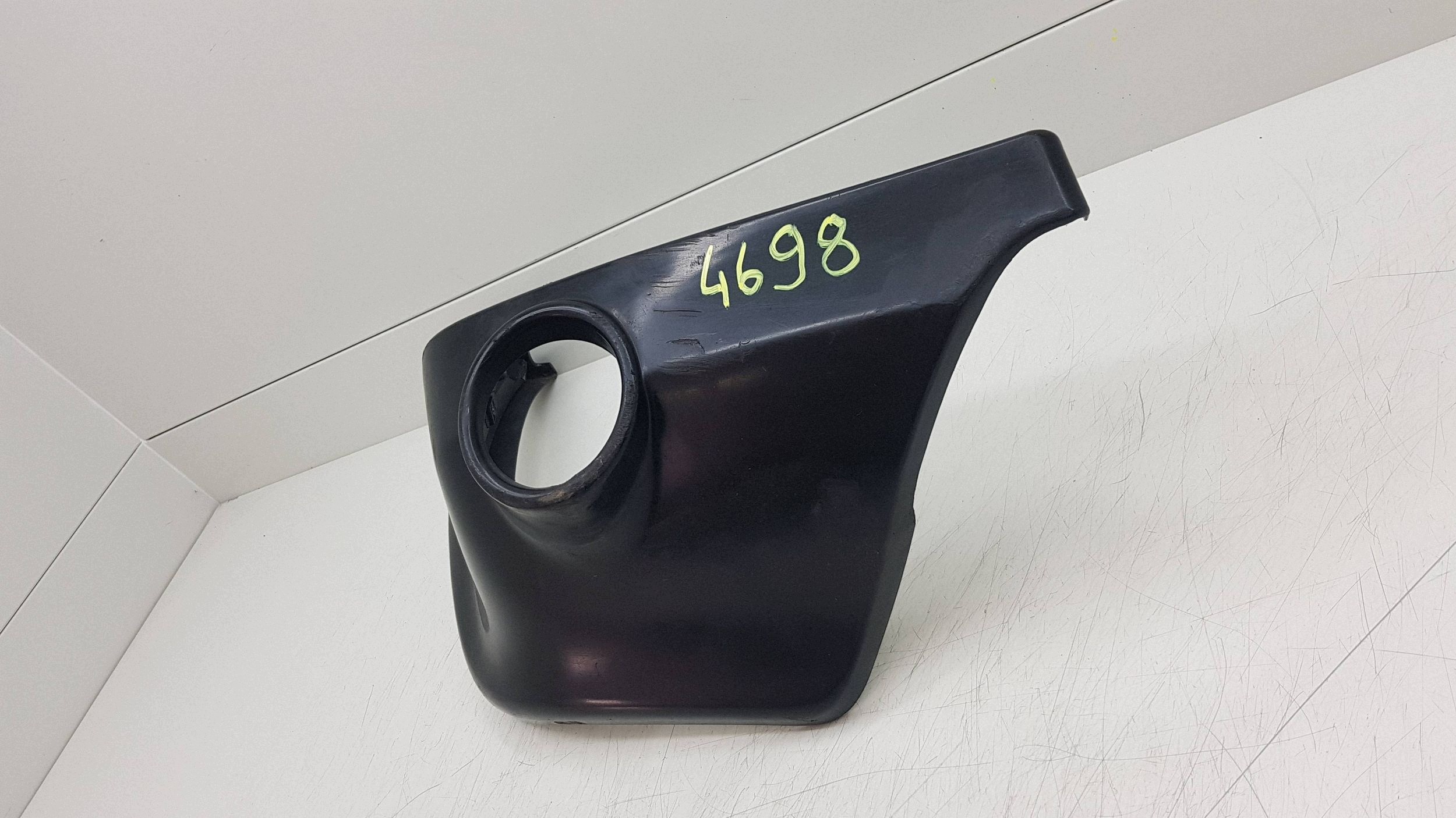 MITSUBISHI L200 DAKAR heckspoiler der stoßstange vorne rechts MZ313239