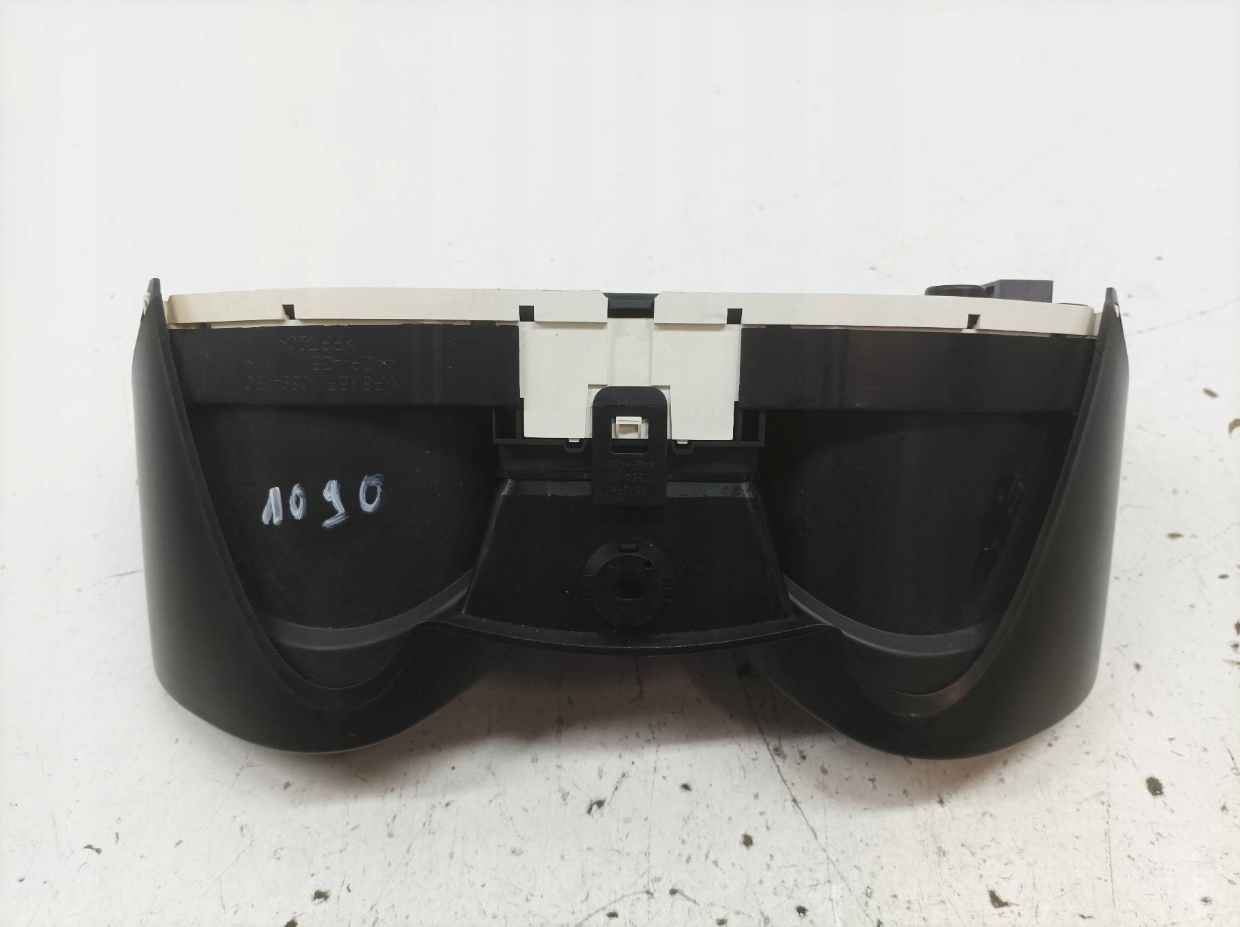 dials 8A6T-10849-AC 1.4 B 96KM Ford Fiesta Mk7 (2008-2016)