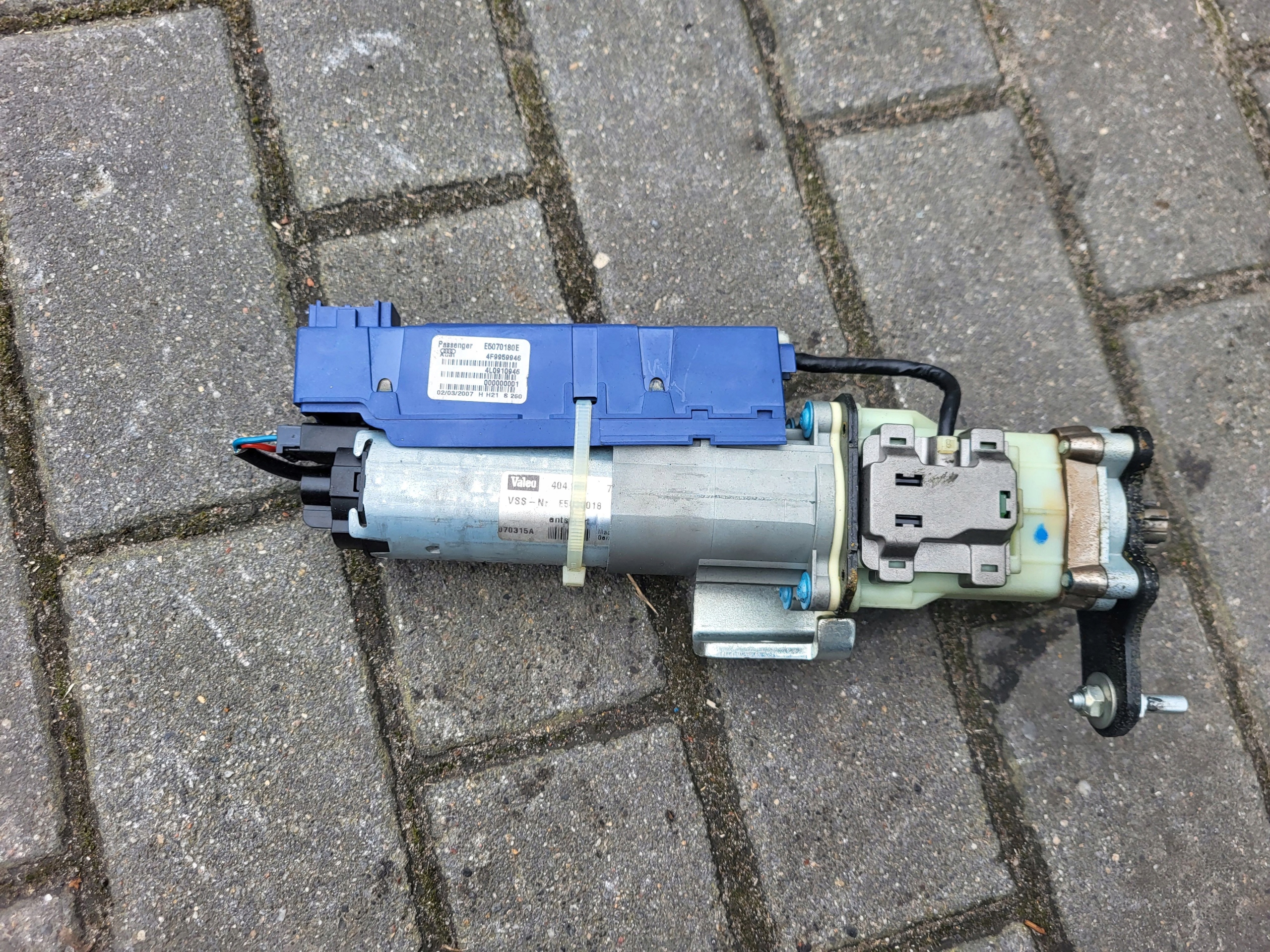 Привід кришки багажника 4f9959946 4l0910946 Q7 A6