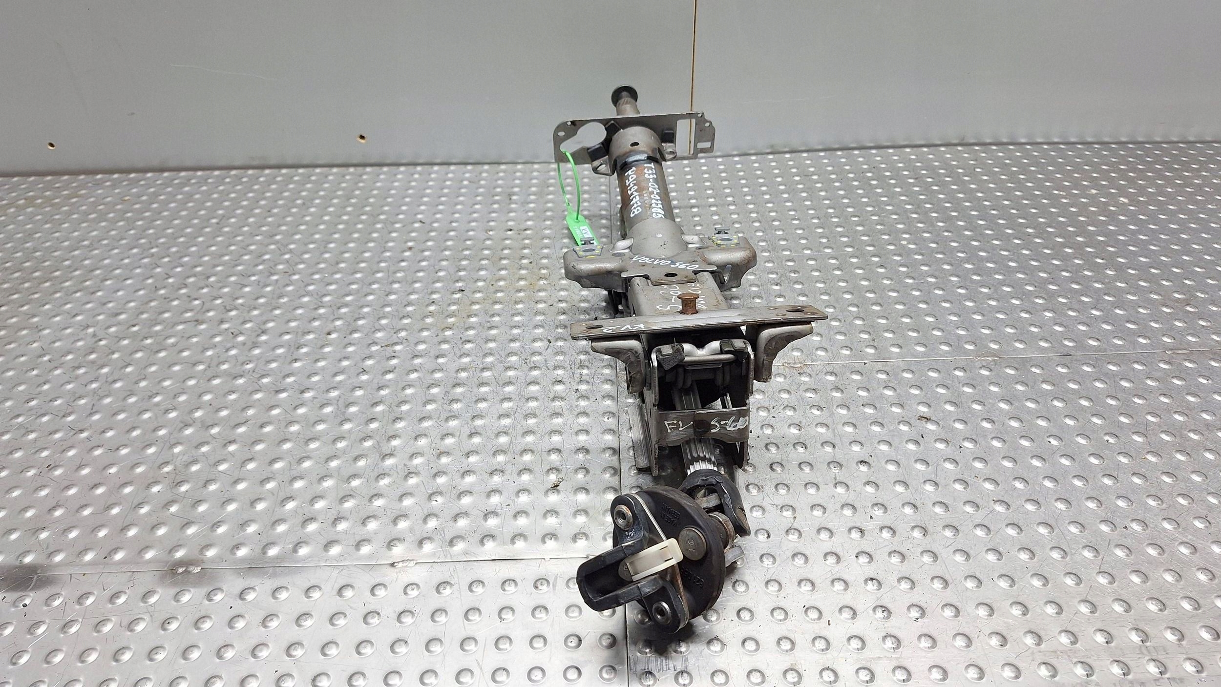 Piantone sterzo usato P9491778 VOLVO S60 e V70 II S80 e