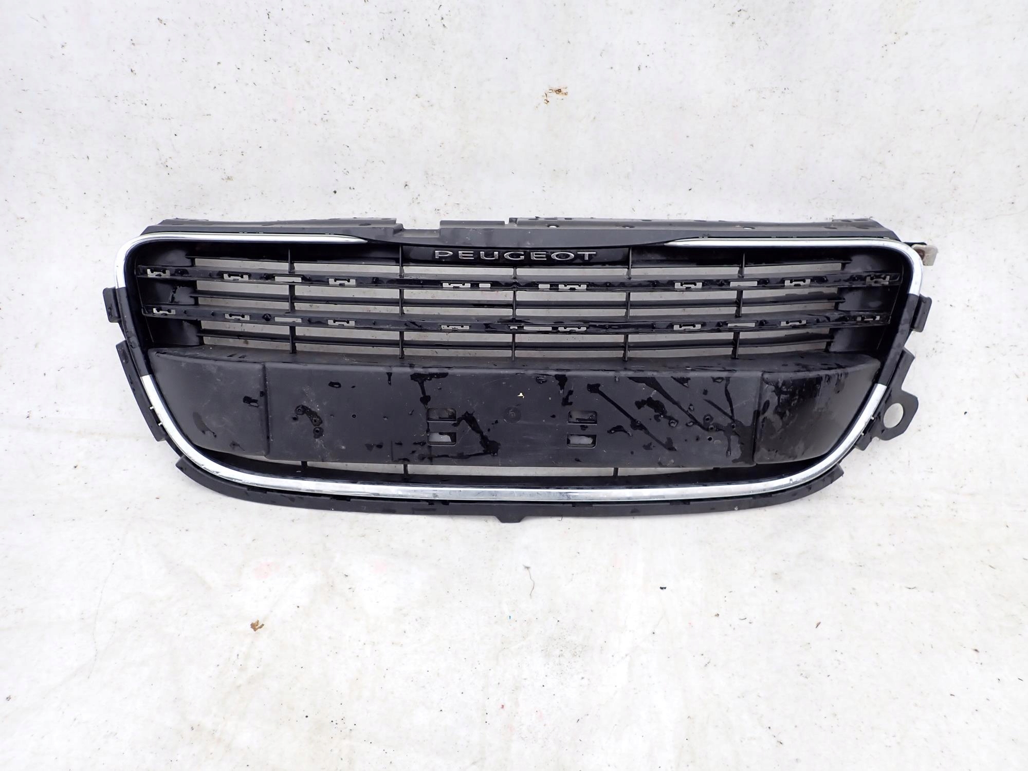 PEUGEOT 508 e 1 10-14 Griglia GRIGLIA