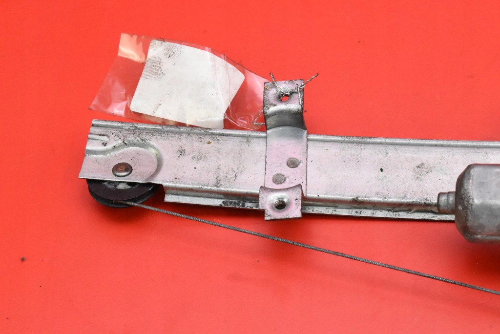 window regulator right rear part MITSUBISHI GRANDIS 03-11