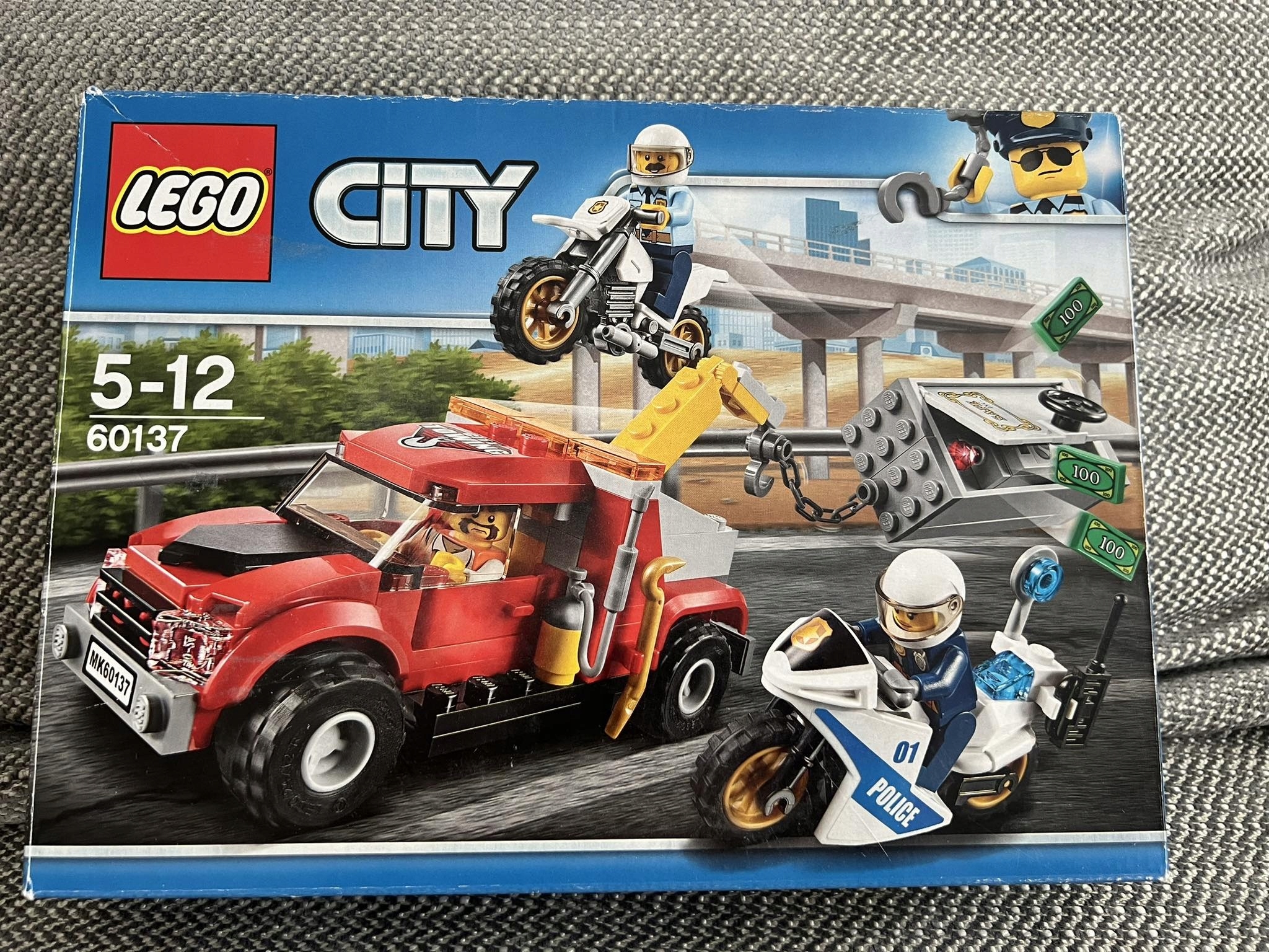LEGO City 60137 Eskorta policyjna Marka LEGO