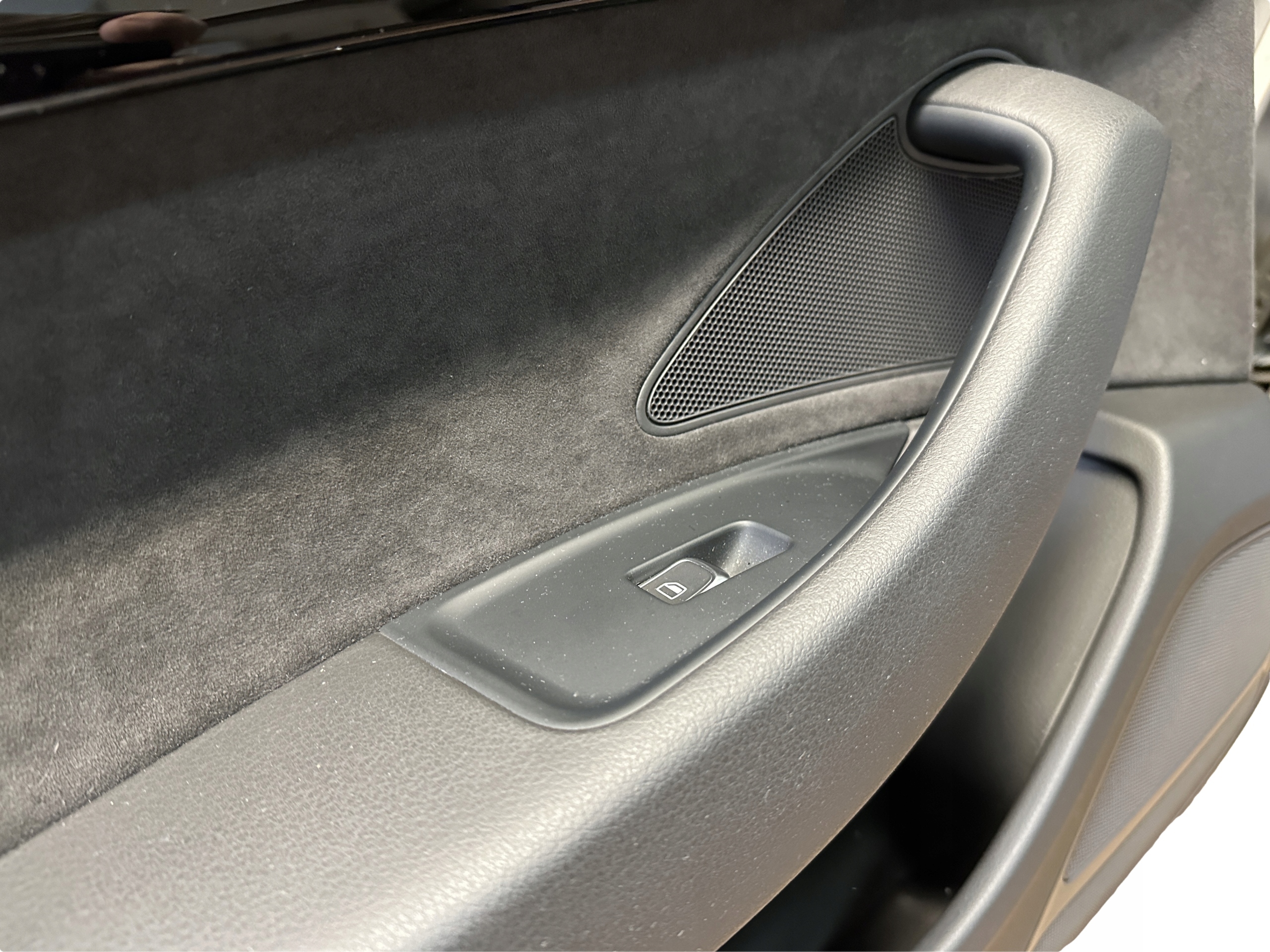 AUDI A8 4H D4 side door left rear part
