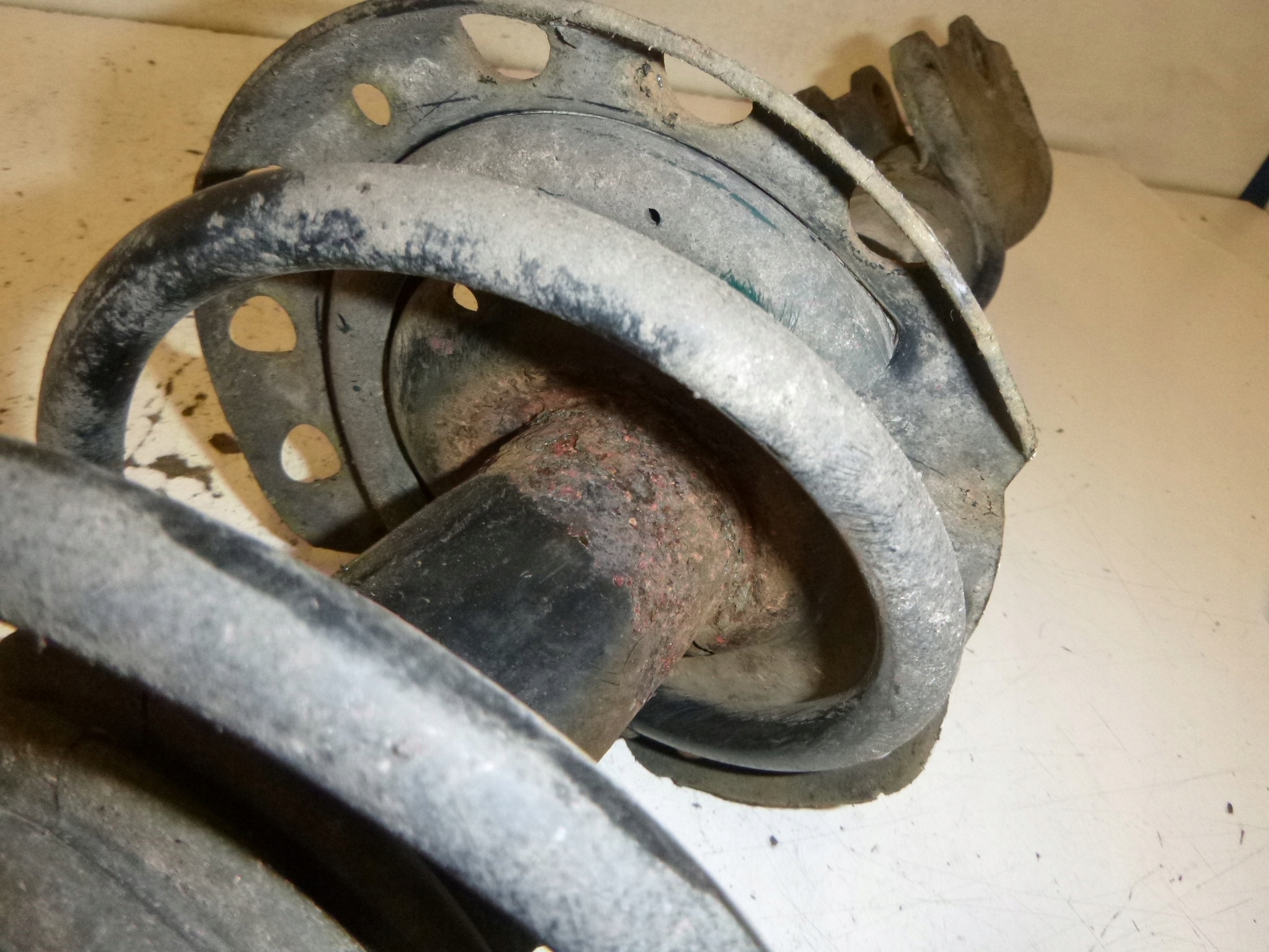 shock absorber front right Opel Astra H 1.6 2006r. kombi