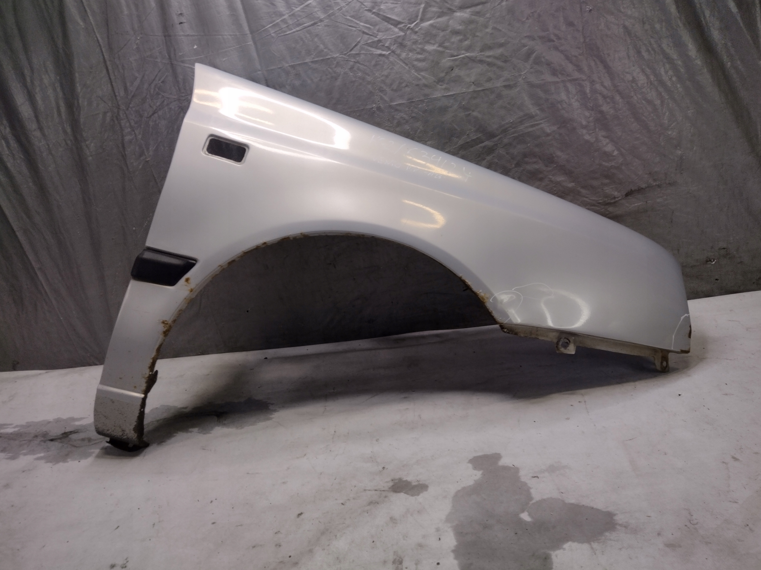 Aile Droite Avant Volkswagen Vento k: LB7Z