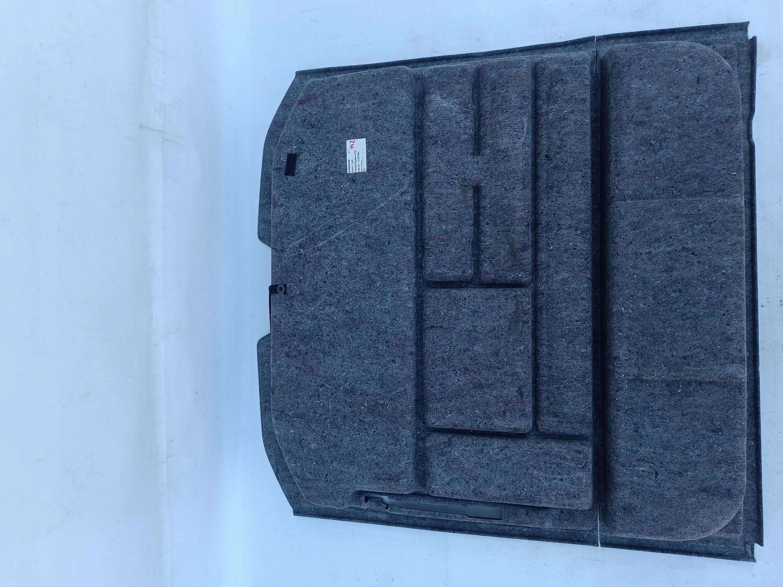 floor mats boot Volvo XC70 II V70 III 31307054