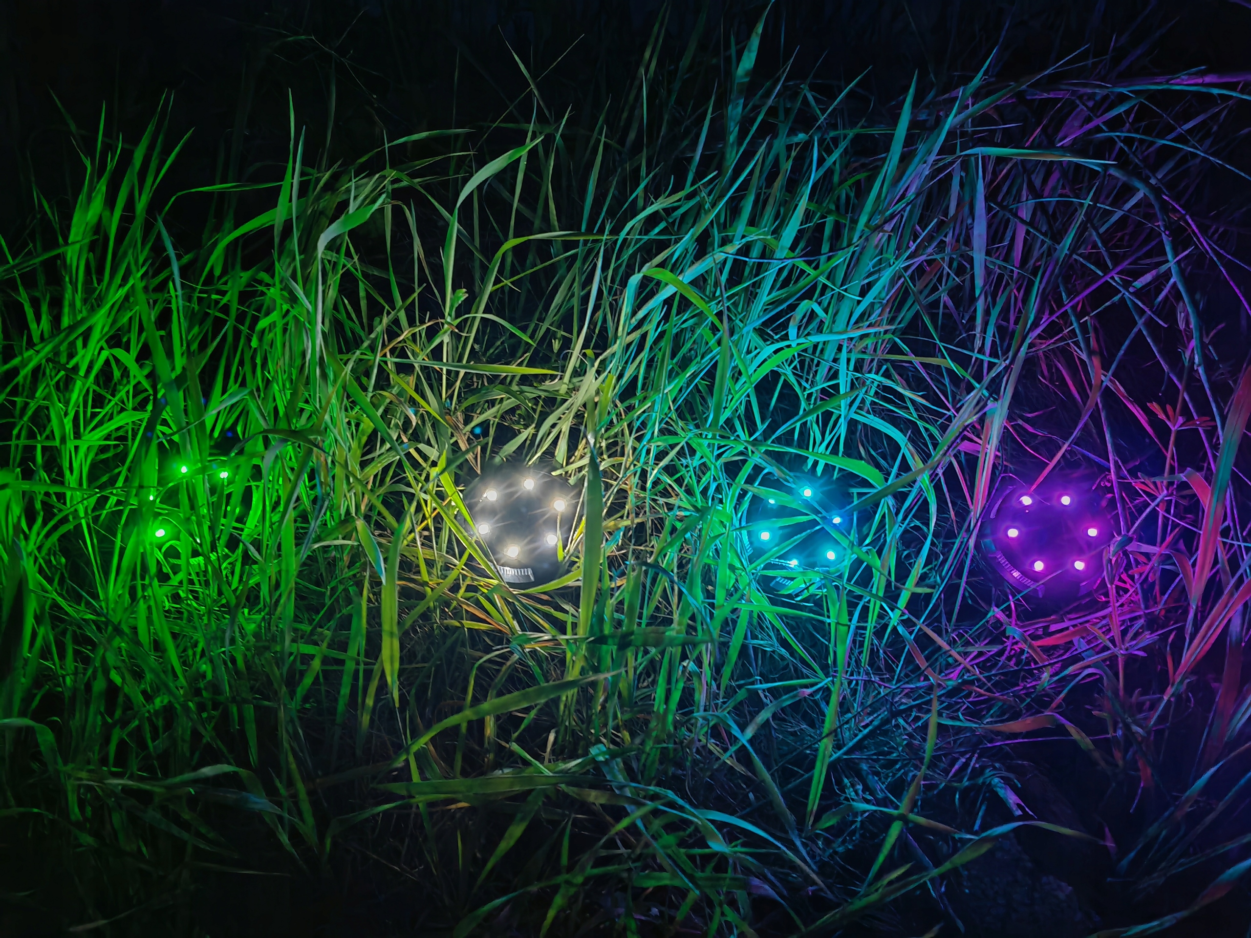 Lampki Solarne do Ogrodu Balkon Najazdowe LED RGB Waga produktu z opakowaniem jednostkowym 0.28 kg