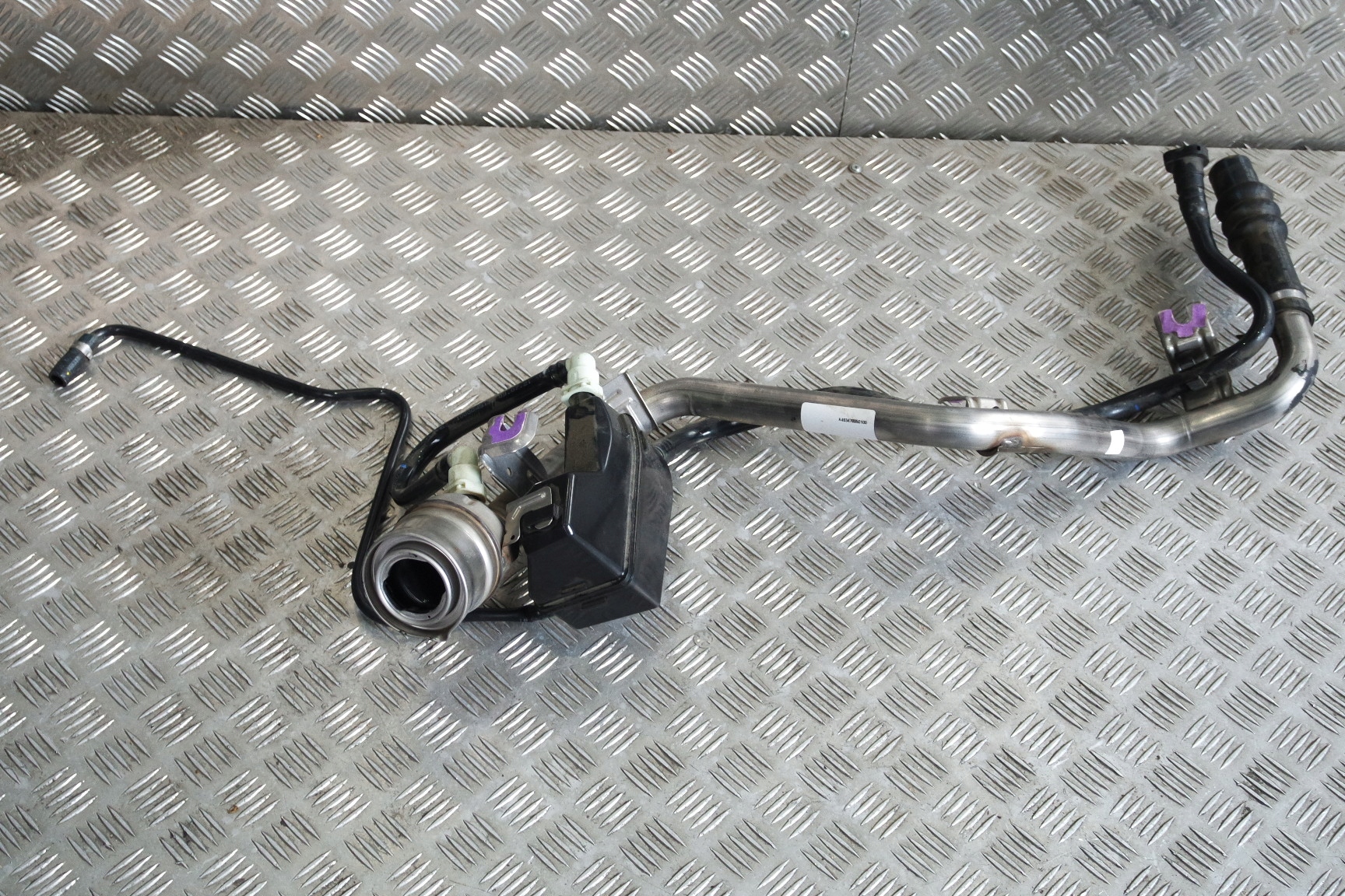 A4634709501 - Заправка топливопровод труба MERCEDES W463 / 4 бензин