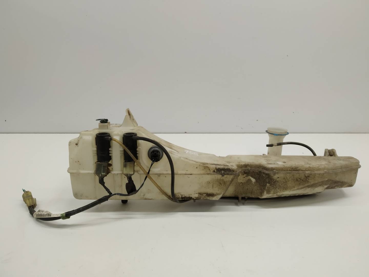 washer fluid tank XL7 Suzuki Grand Vitara and (1998-2006)