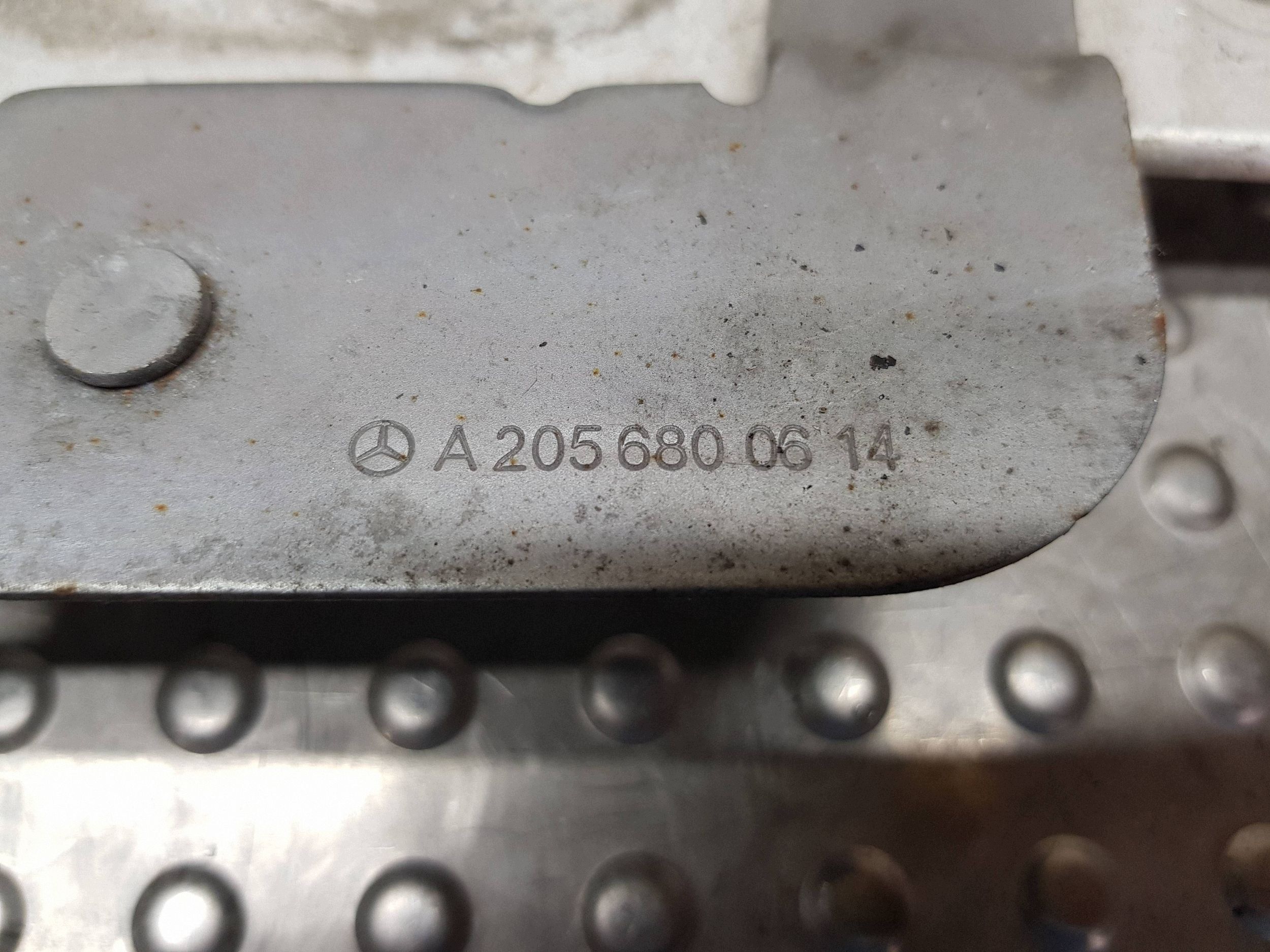 pillar sider A2056800614 MERCEDES W205 W213
