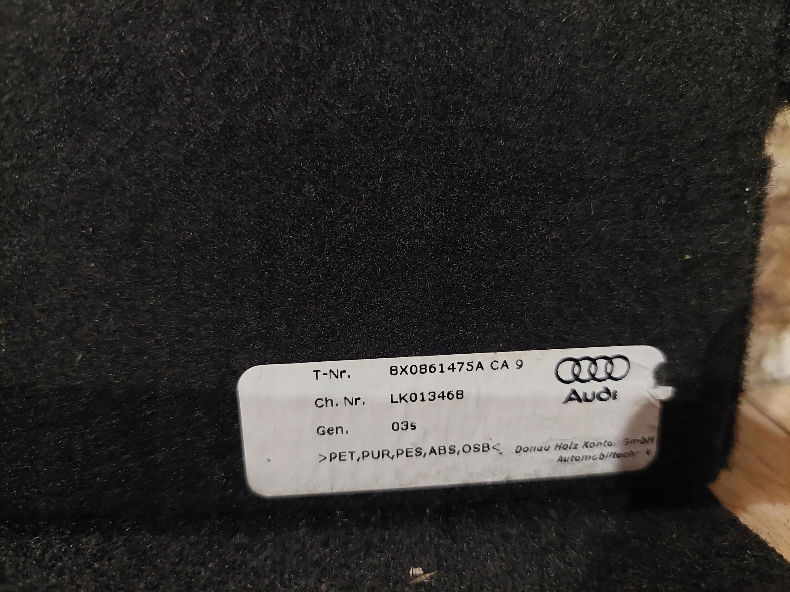 багажника Audi A1 8X 5D 2010/2018 год