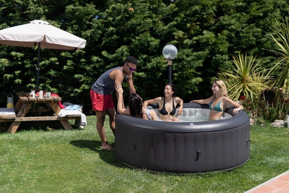 BASEN Z HYDROMASAŻEM 6-OSOBOWY SPA JACUZZI MSPA URBAN RIMBA 204cm Pojemność 930 l