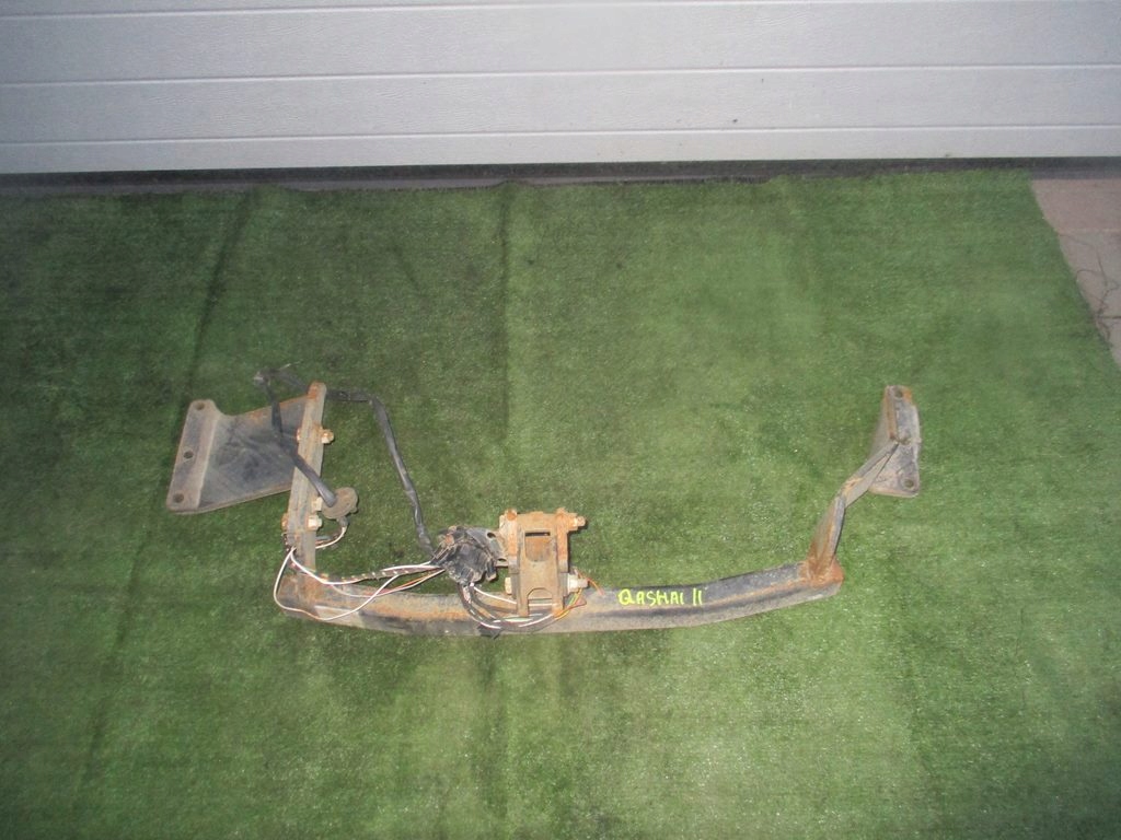 HAK HOLOWNICZY NISSAN QASHQAI I