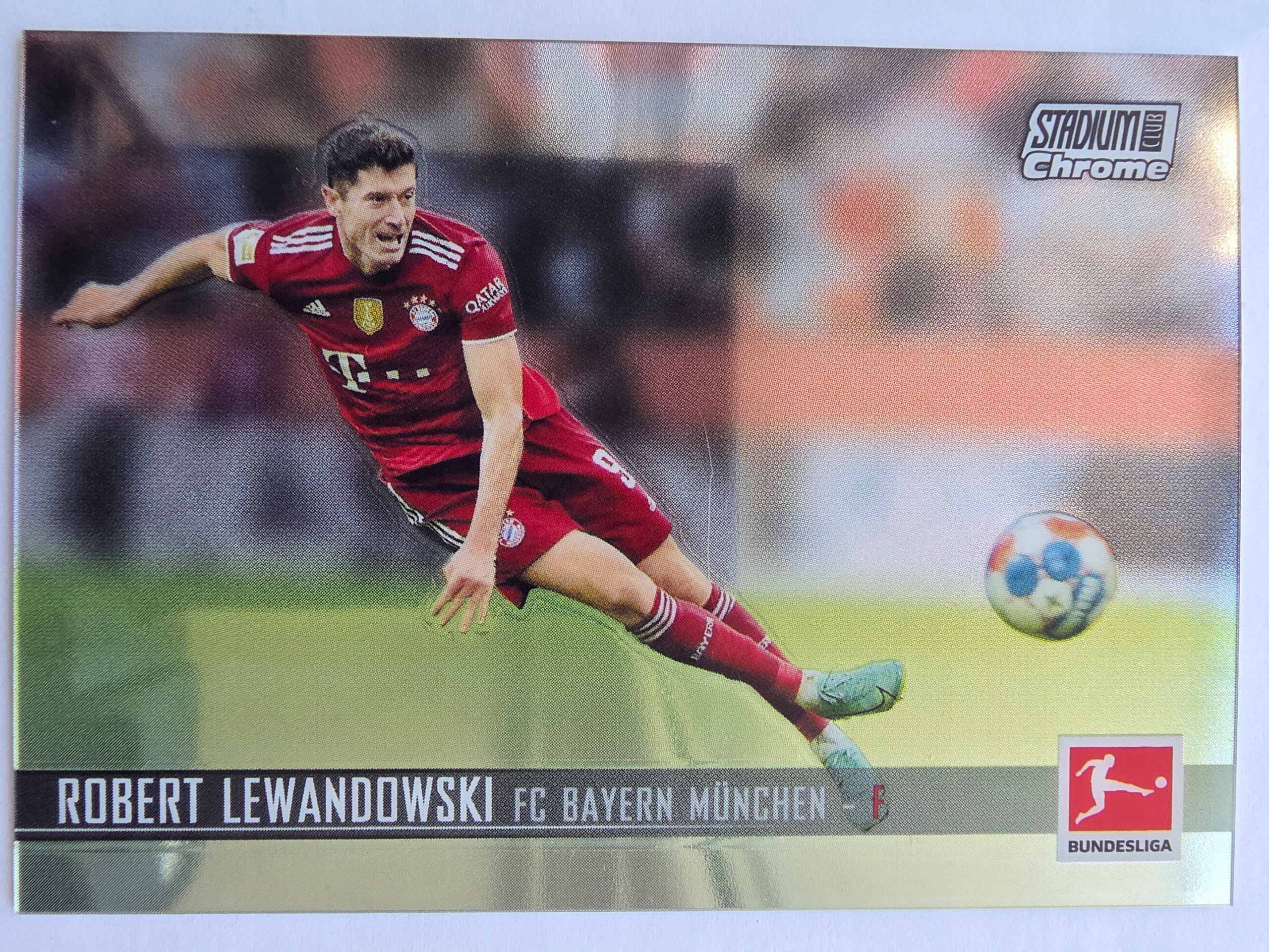 2021-22 Topps Stadium Chrome Robert Lewandowski Bayern Monachium /a