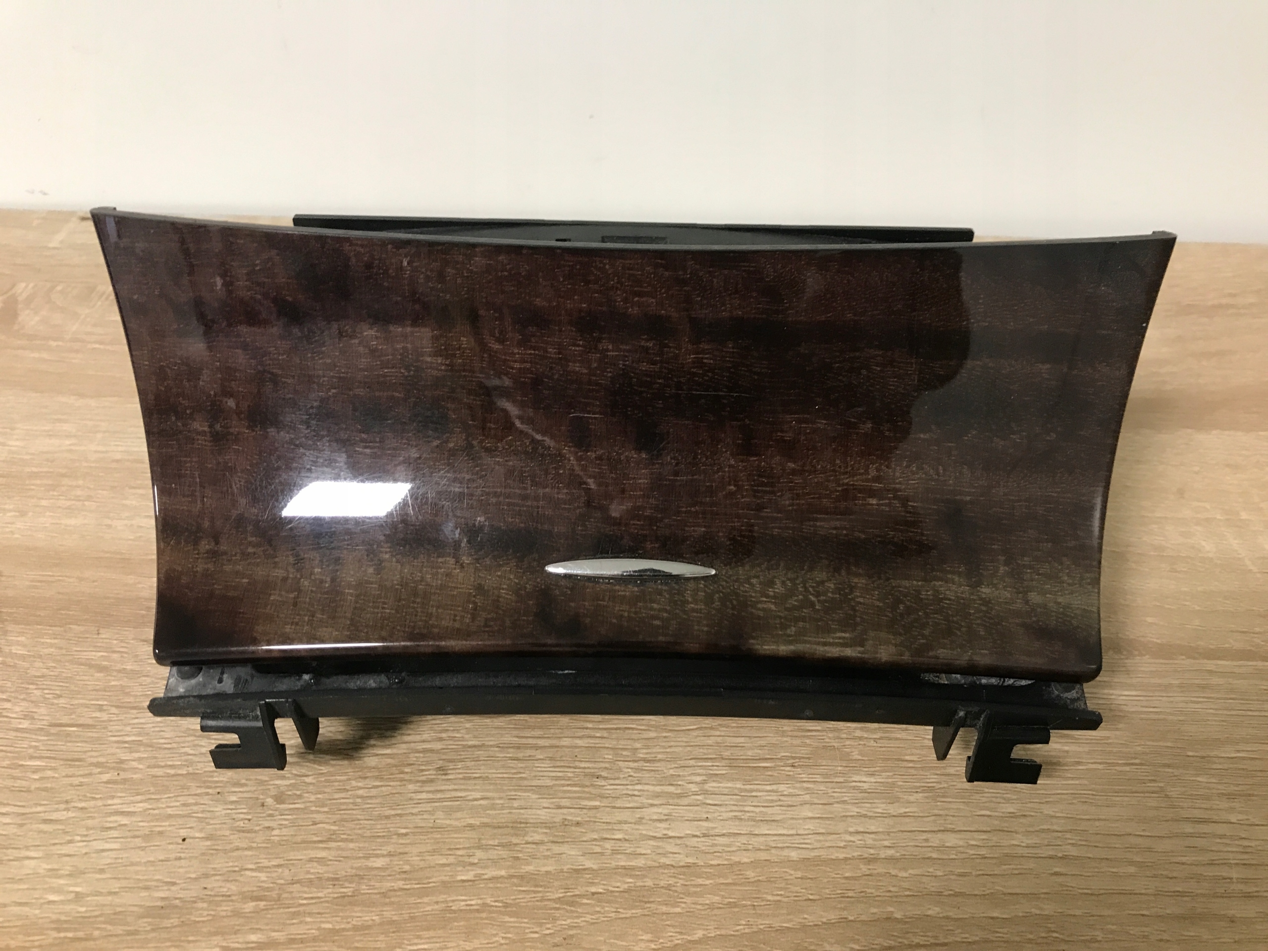 ashtray passenger compartment MERCEDES W211 A2118100430