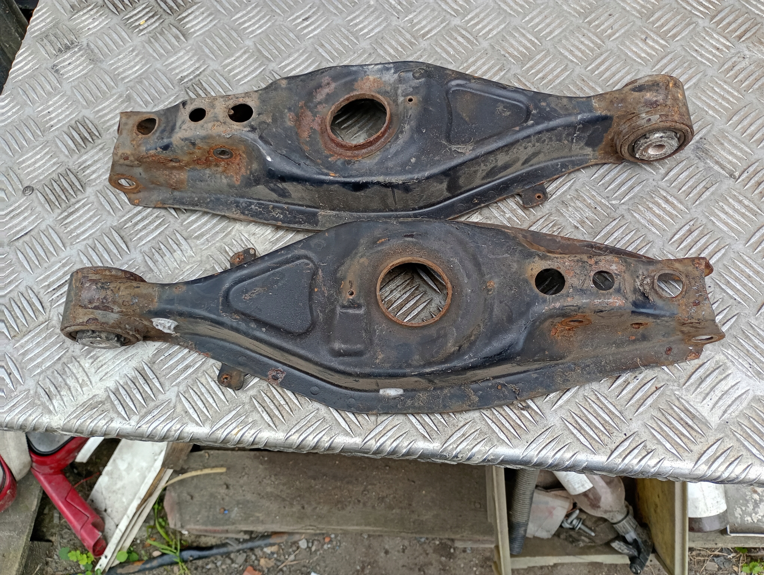 MERCEDES W203 Querlenker heck links oder rechts