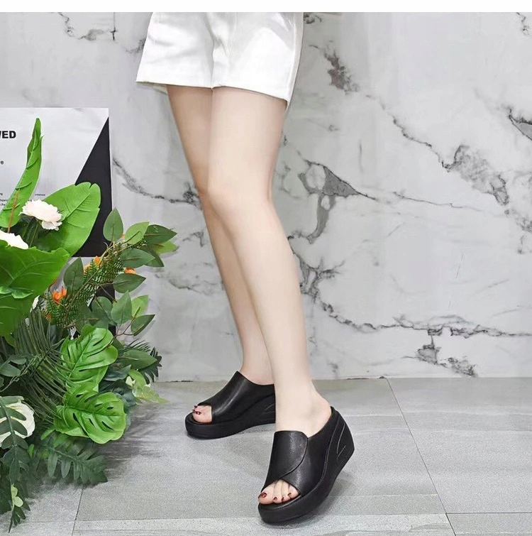 CZARNE EKOSKÓRZANE KLAPKI NA PLATFORMIE ALLADIES* AS8204 Marka bez marki